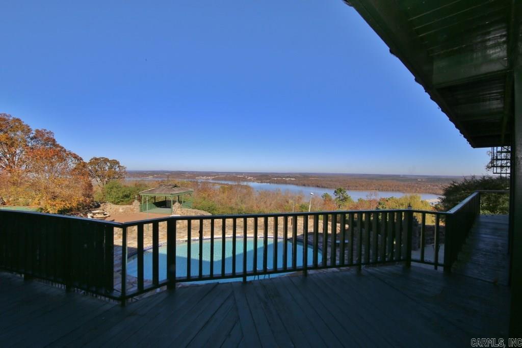 COUNTRY CLUB OF AR VILLAGE WAY A - Residential