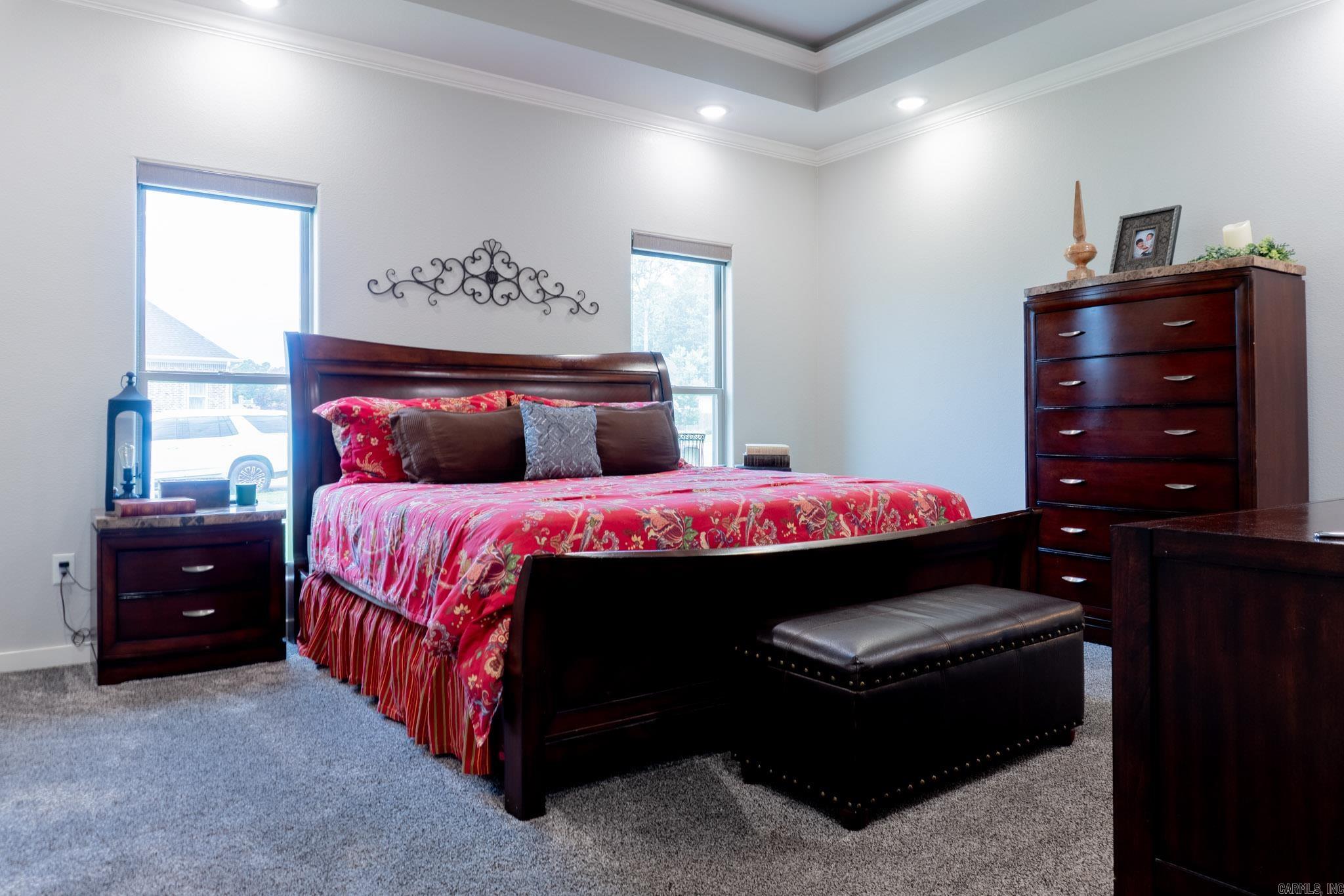OAK TREE SOUTH - Residential