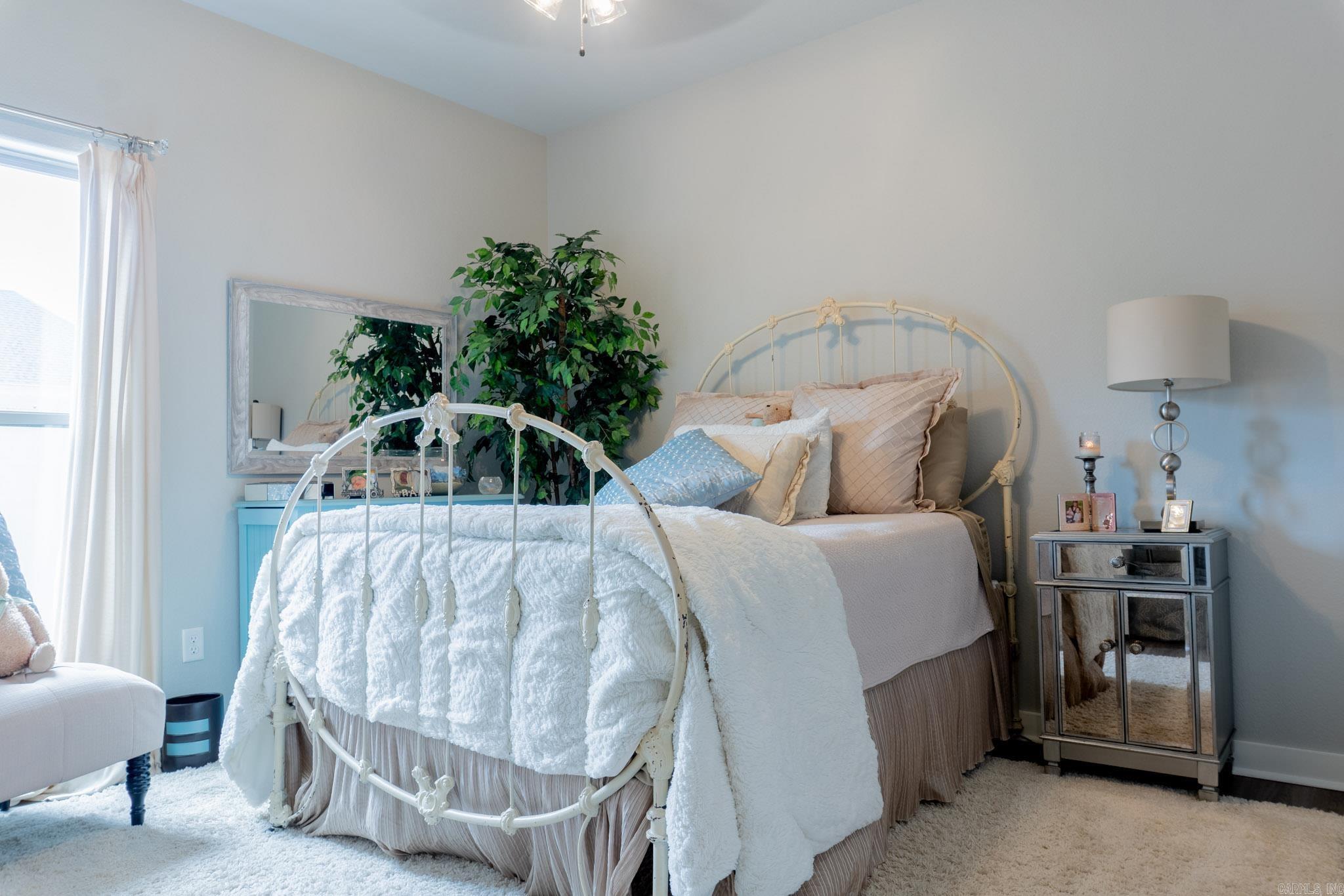 OAK TREE SOUTH - Residential