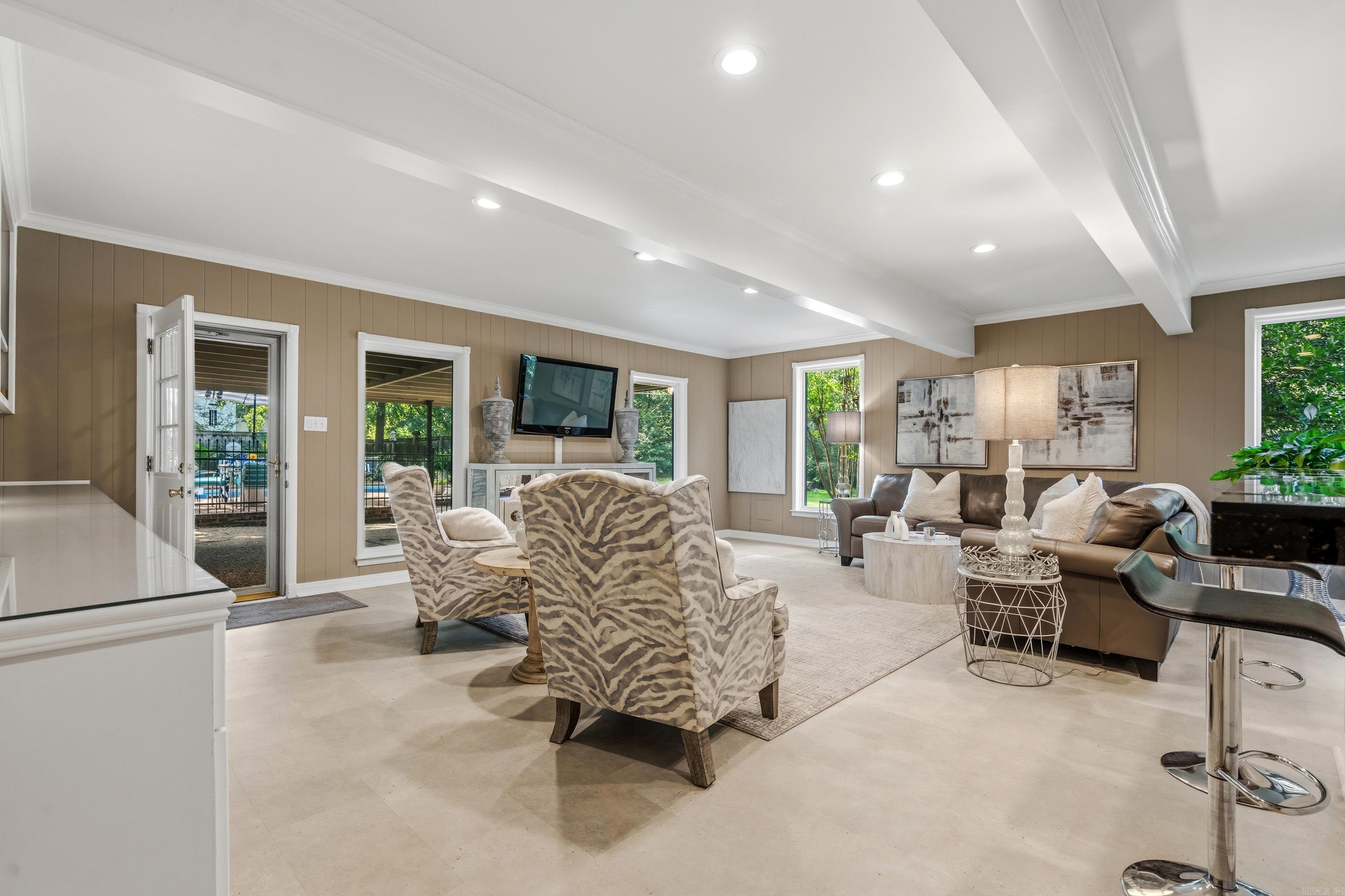 SHADY VALLEY - Residential