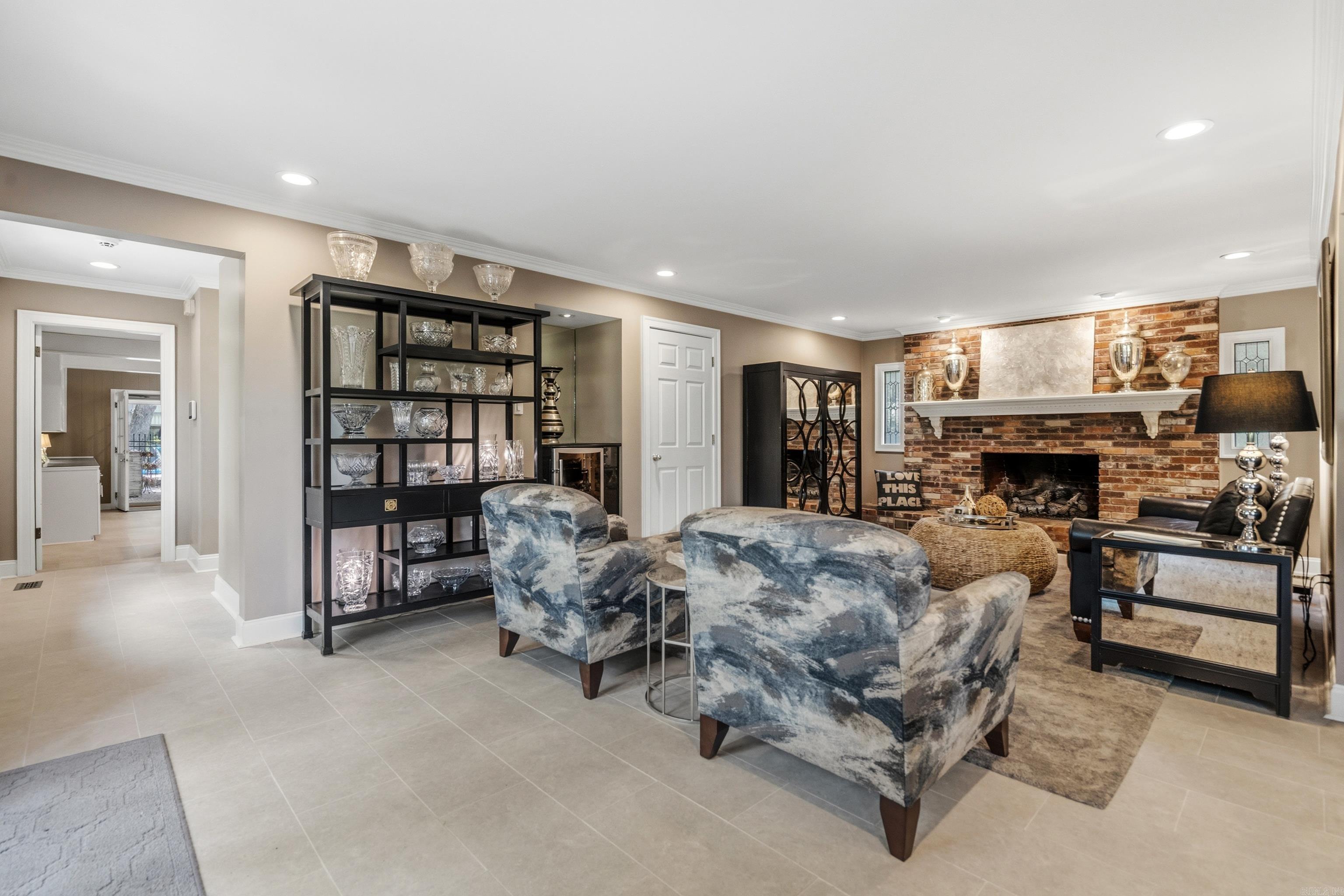 SHADY VALLEY - Residential