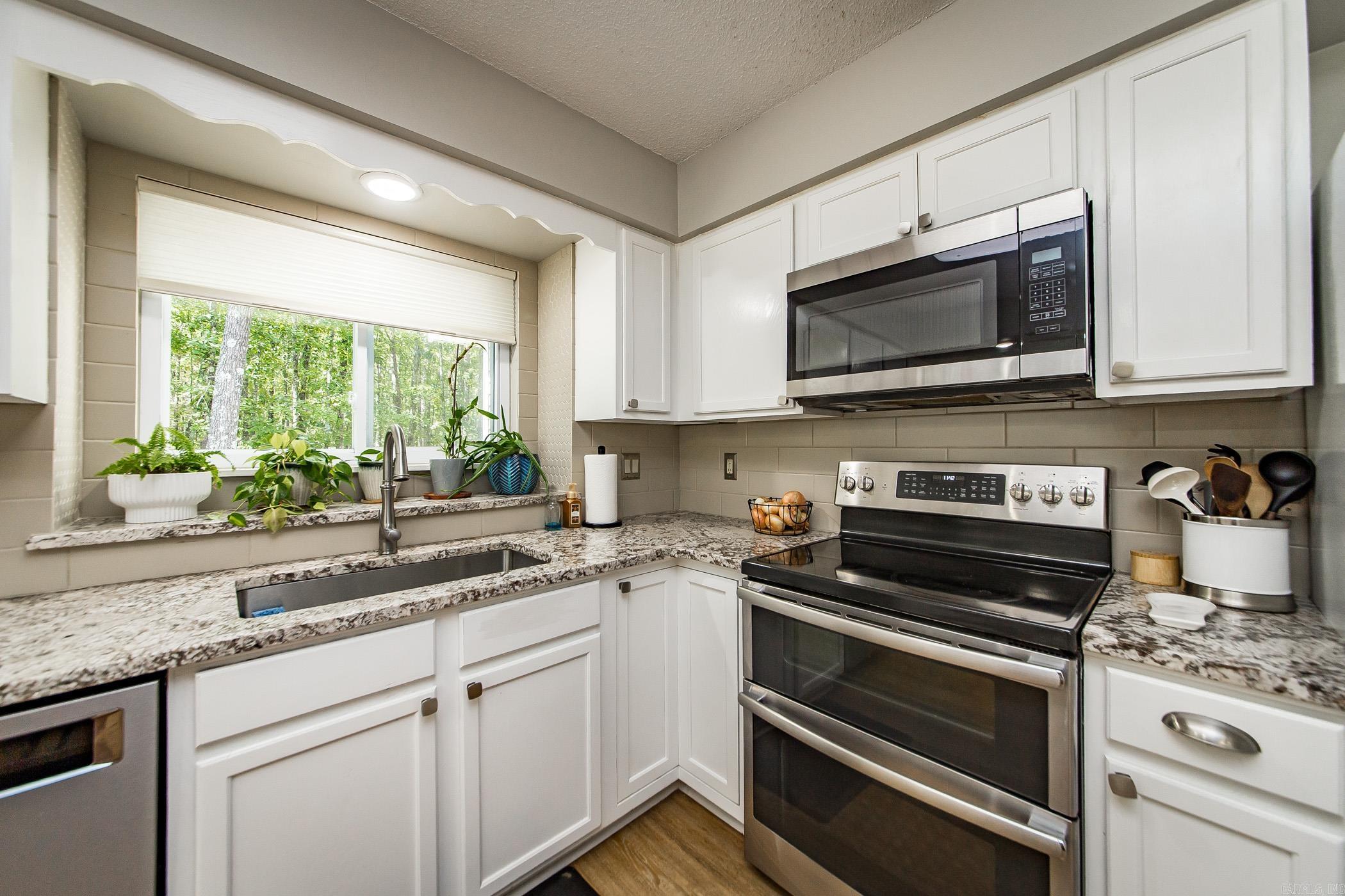 Mountain Ranch - Residential Lease