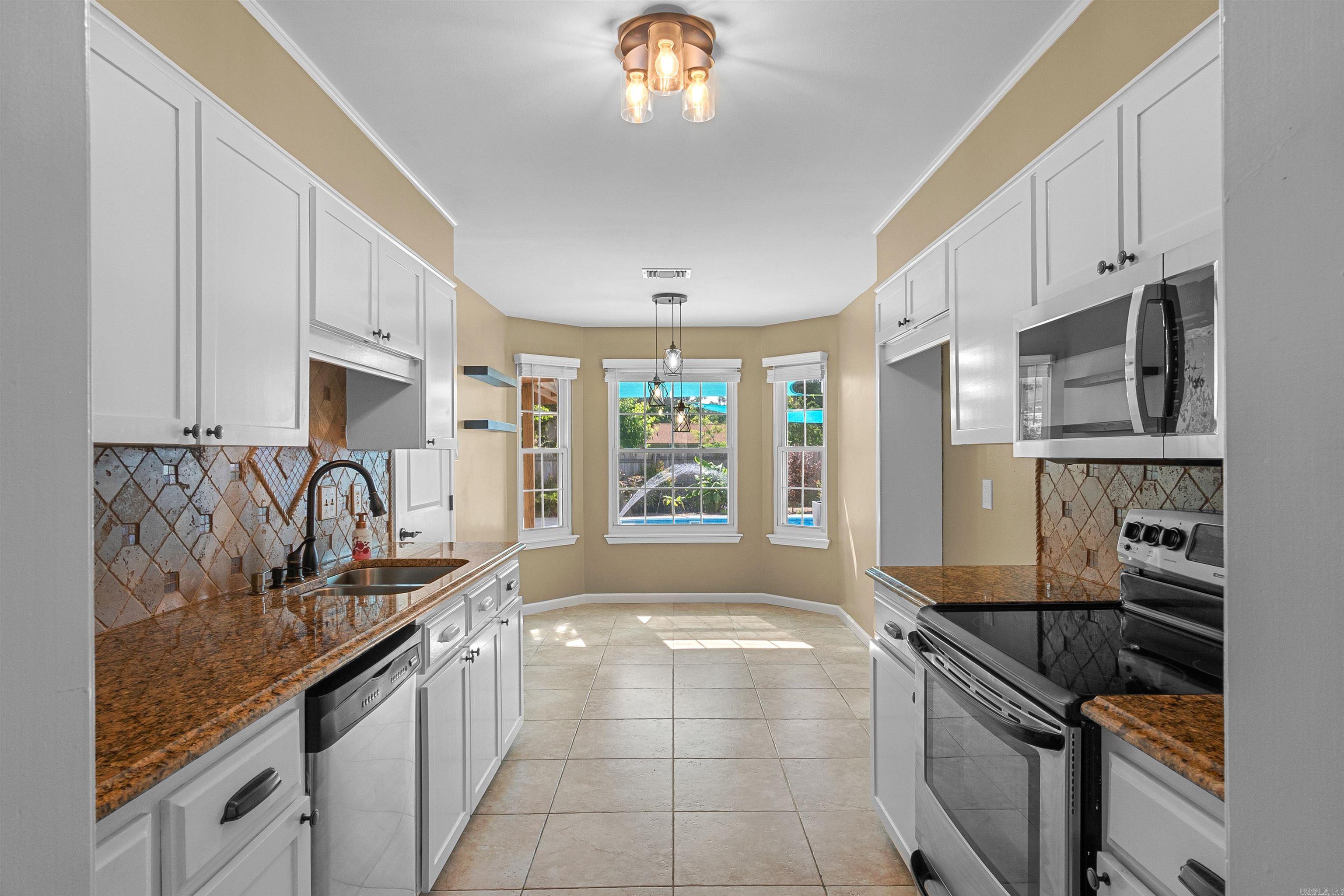 COUNTRY WOOD UNIT - Residential