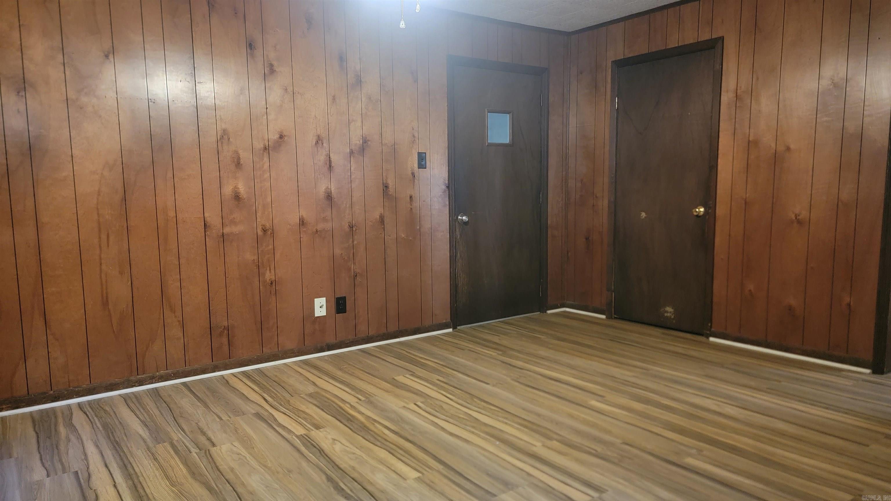 Tiffany Manor - Residential Lease