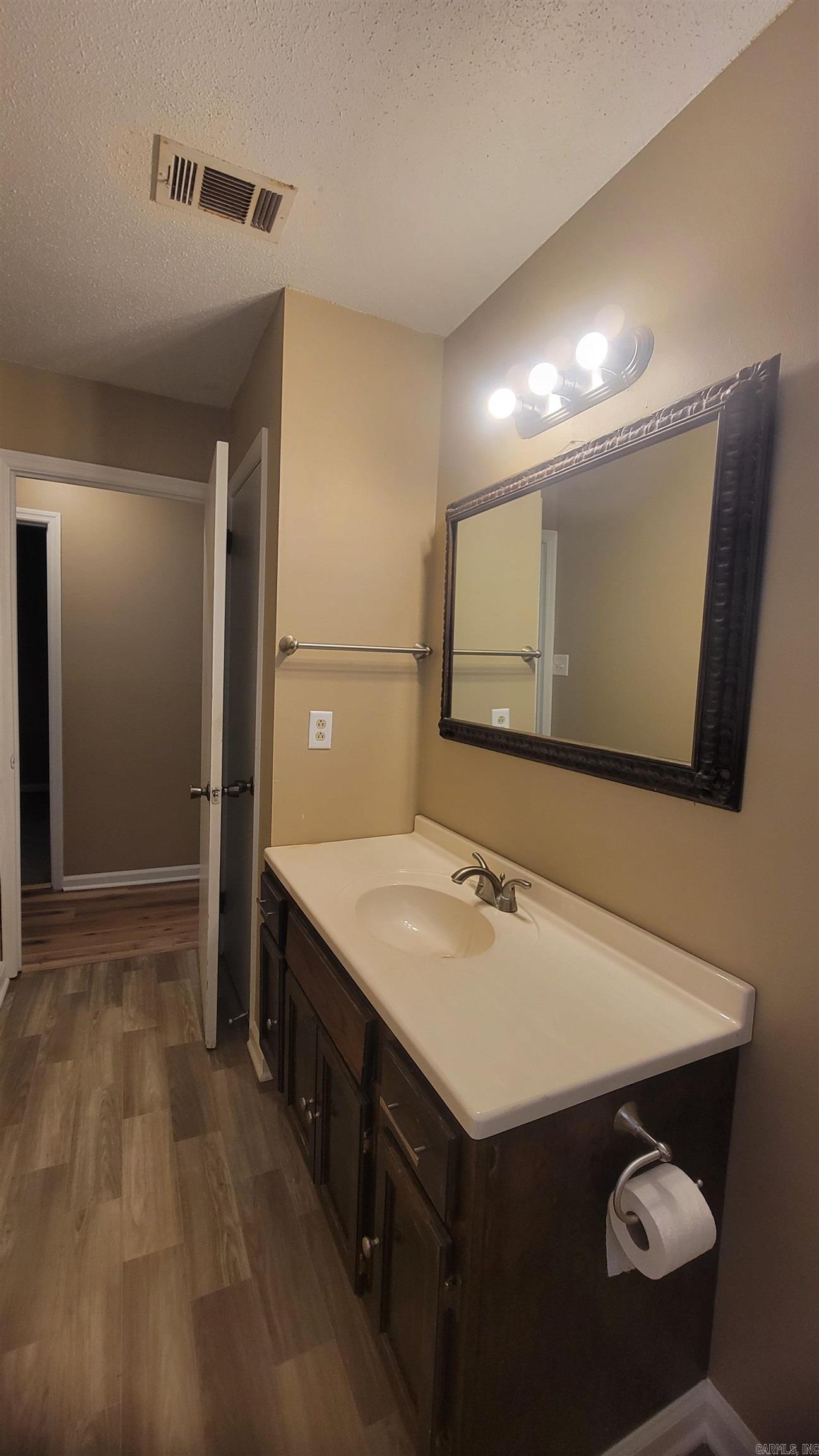 Tiffany Manor - Residential Lease