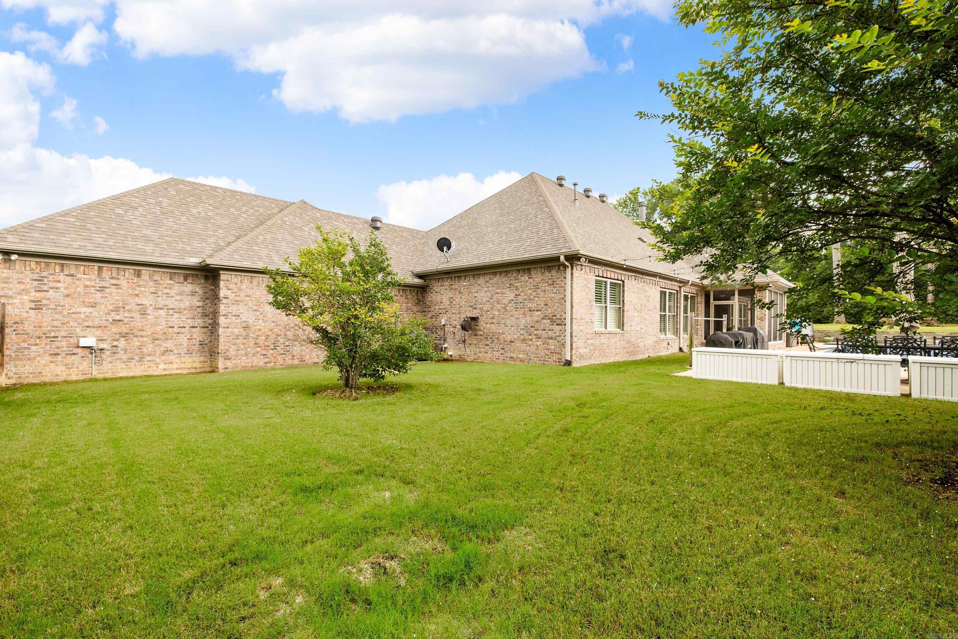 HURRICANE LAKE EST - Residential