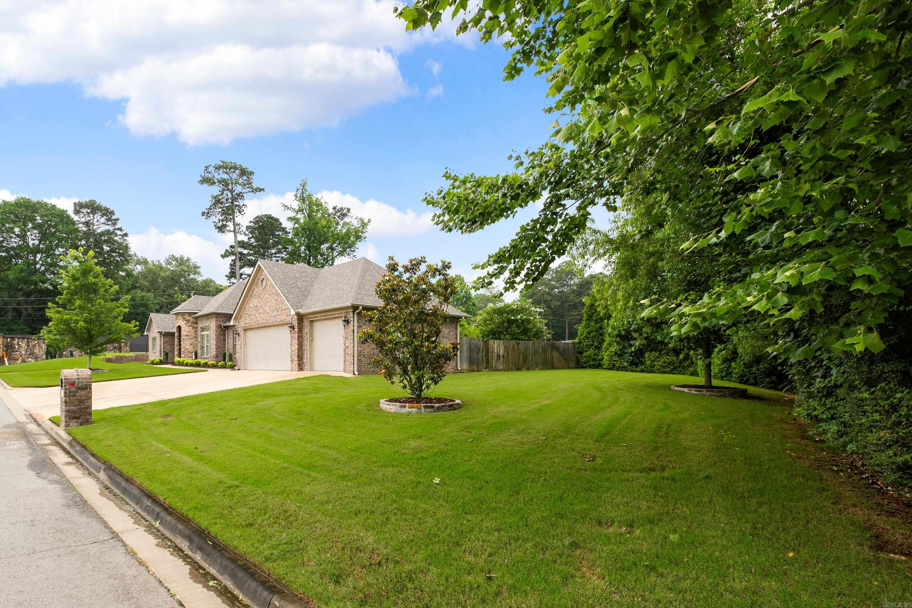HURRICANE LAKE EST - Residential