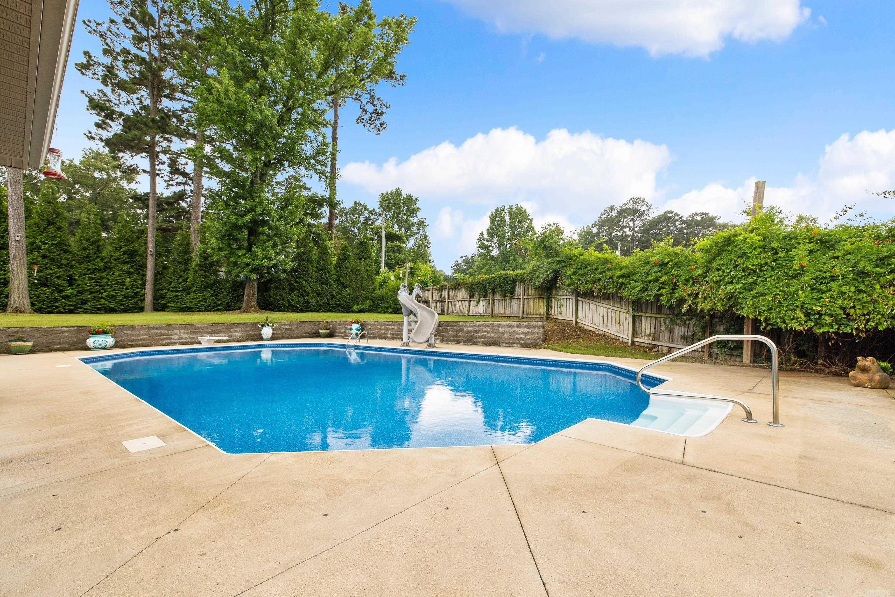 HURRICANE LAKE EST - Residential