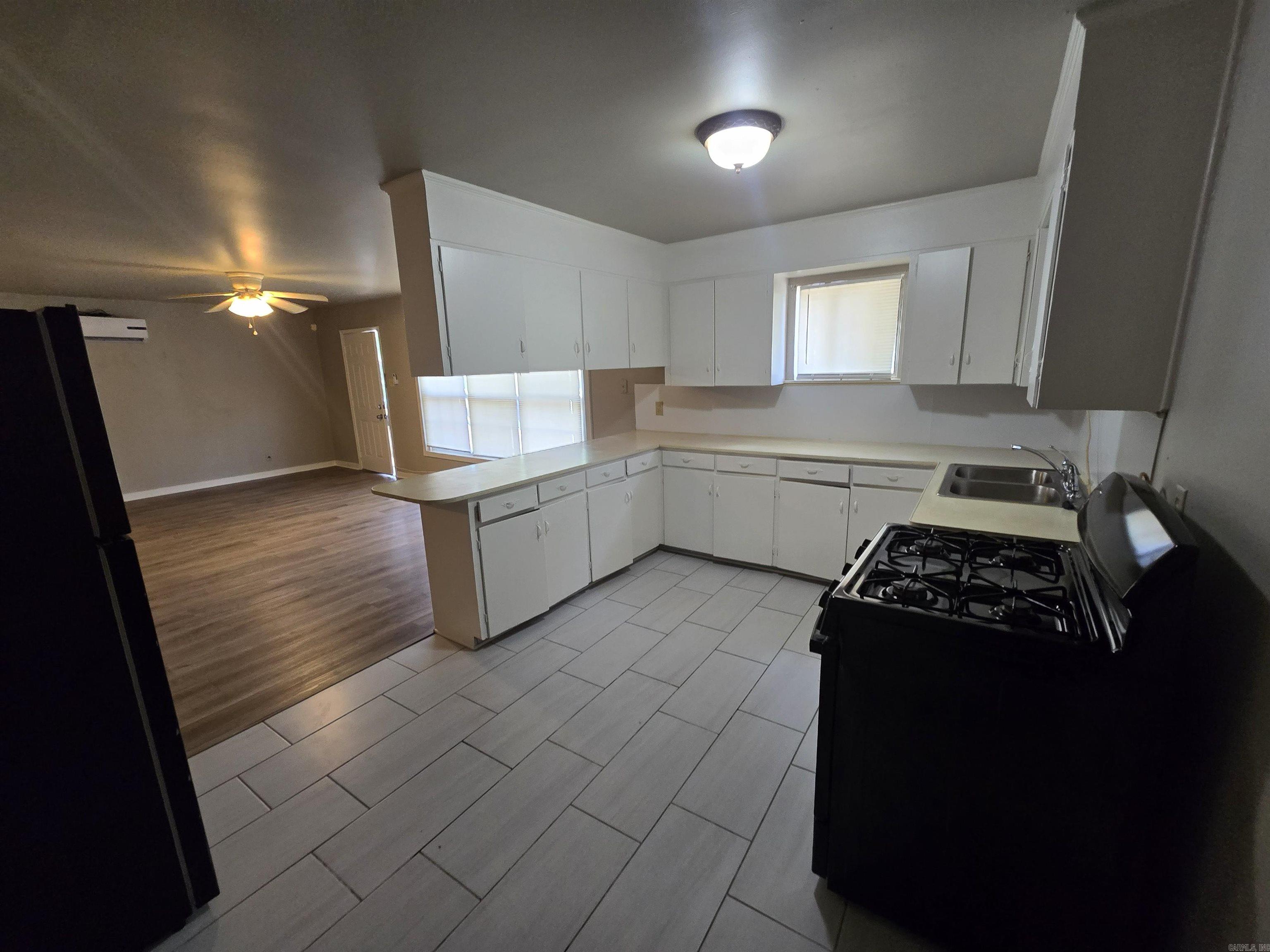 Hamitlon & Brack - Residential Lease