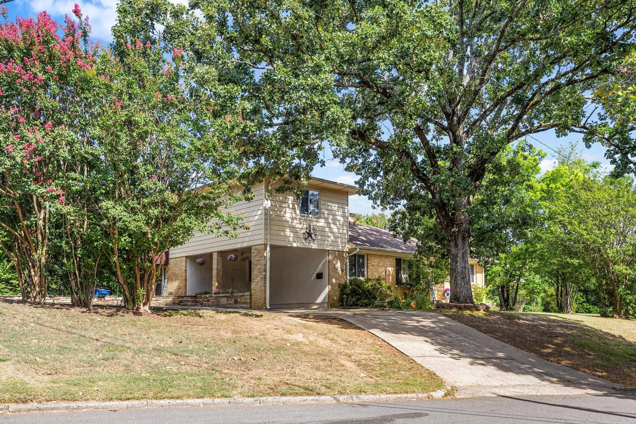 PARK HILL - Residential
