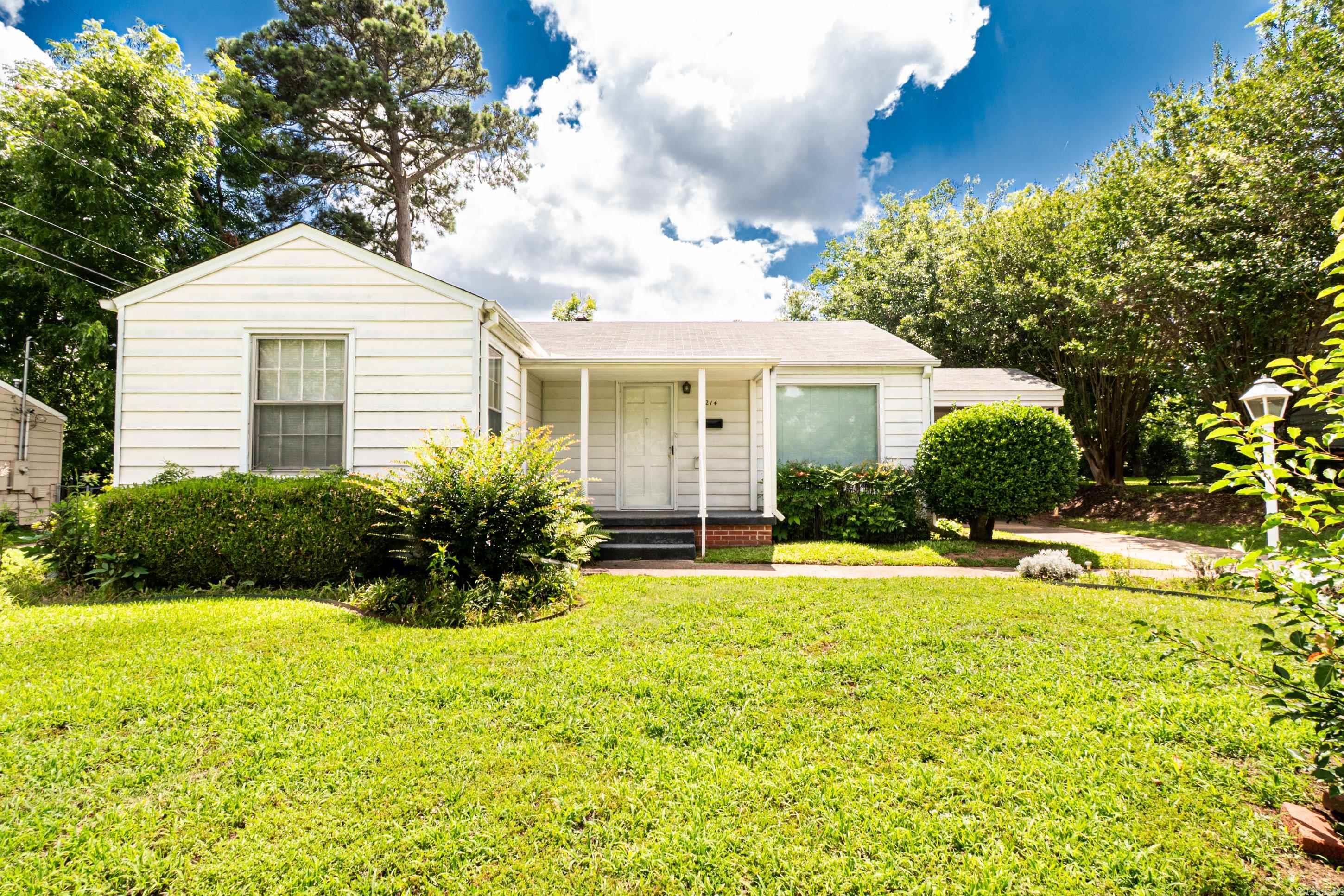 THOMPSON HEIGHTS - Residential