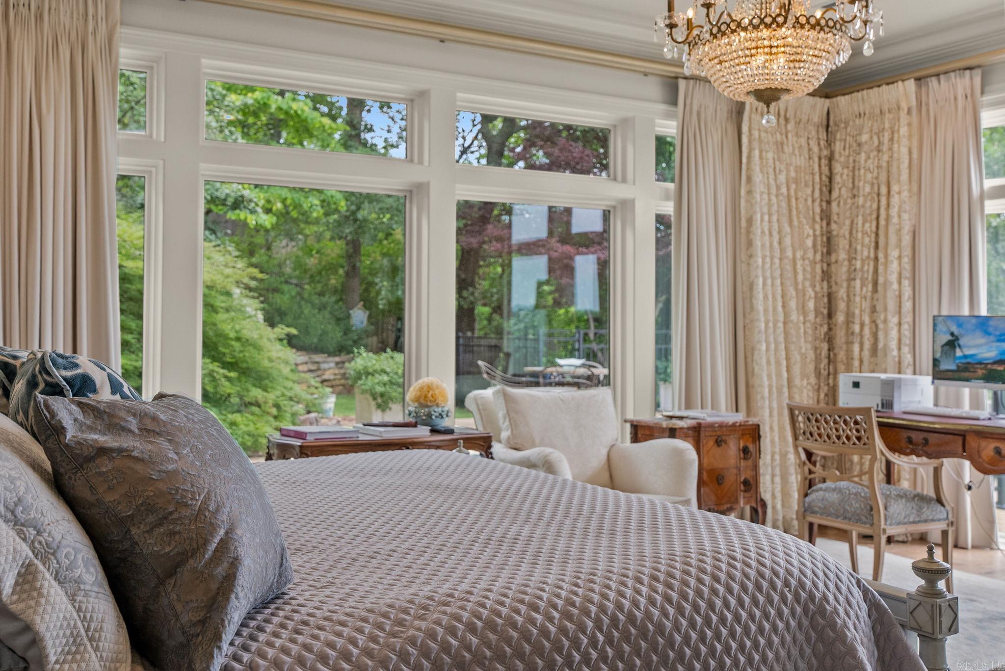 RIVERVIEW MANOR - Residential