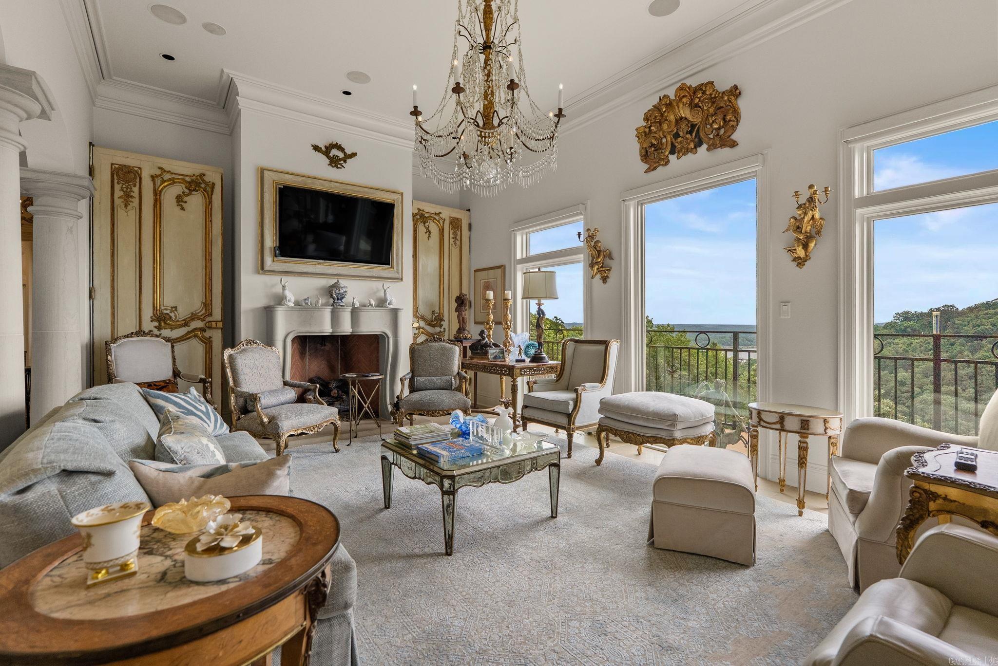 RIVERVIEW MANOR - Residential