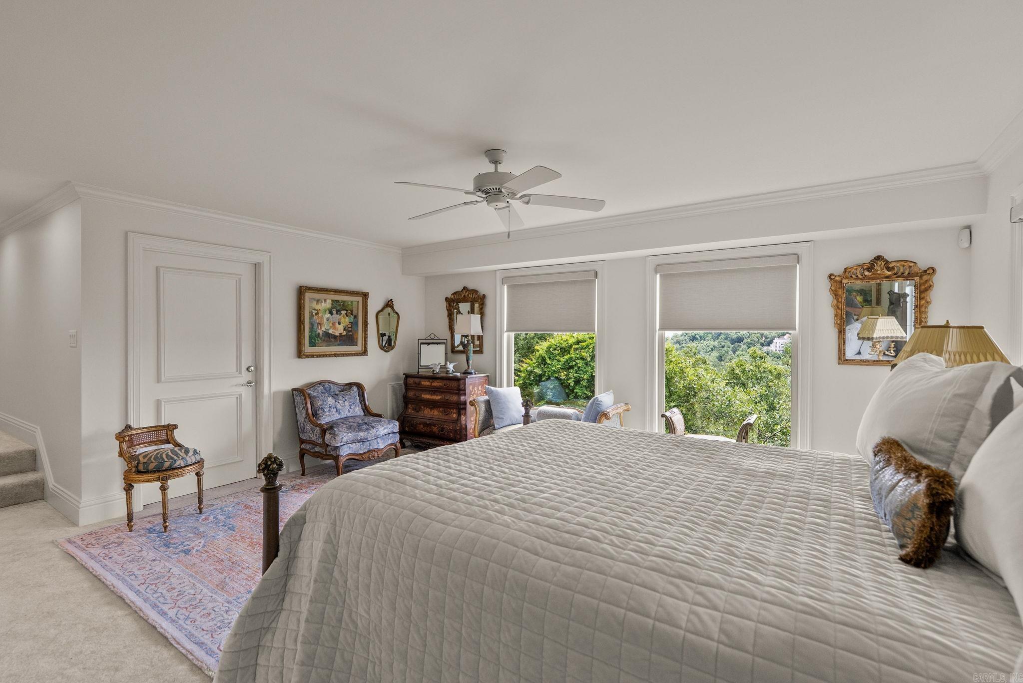 RIVERVIEW MANOR - Residential