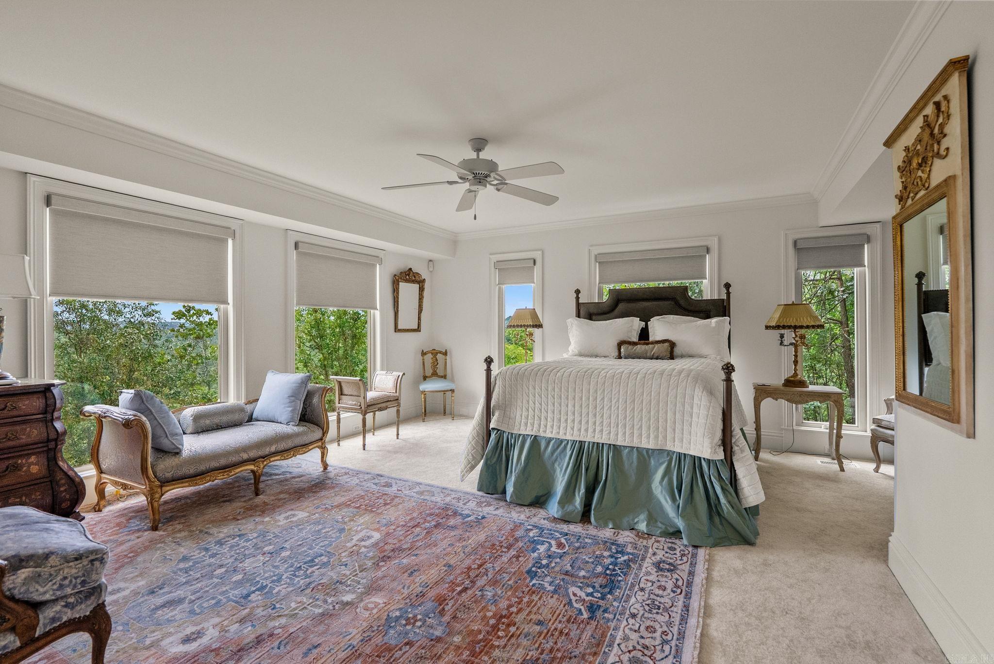 RIVERVIEW MANOR - Residential