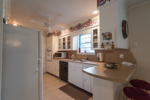 INDIAN HILLS - Residential