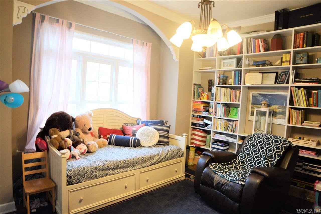 MEADOW PARK - Residential