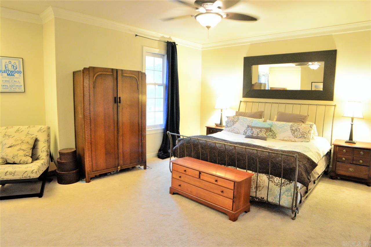 MEADOW PARK - Residential