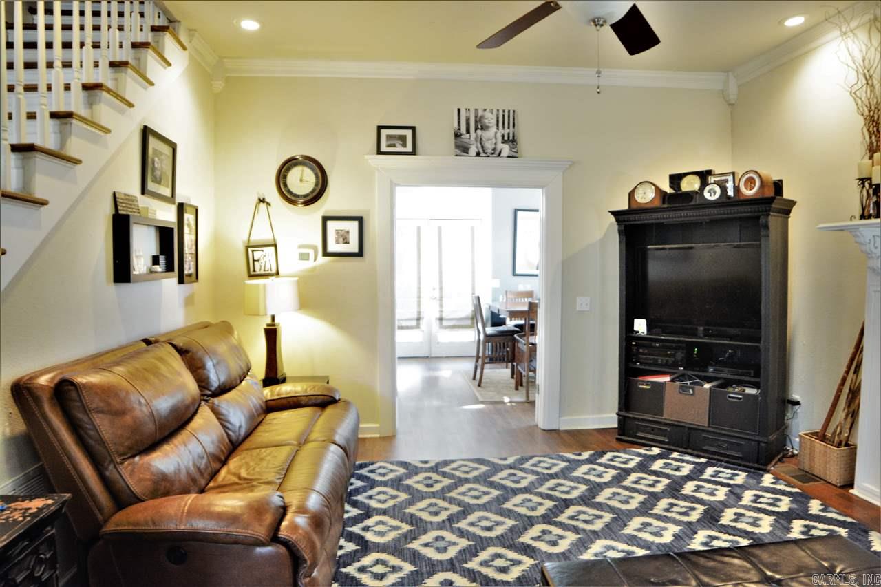 MEADOW PARK - Residential