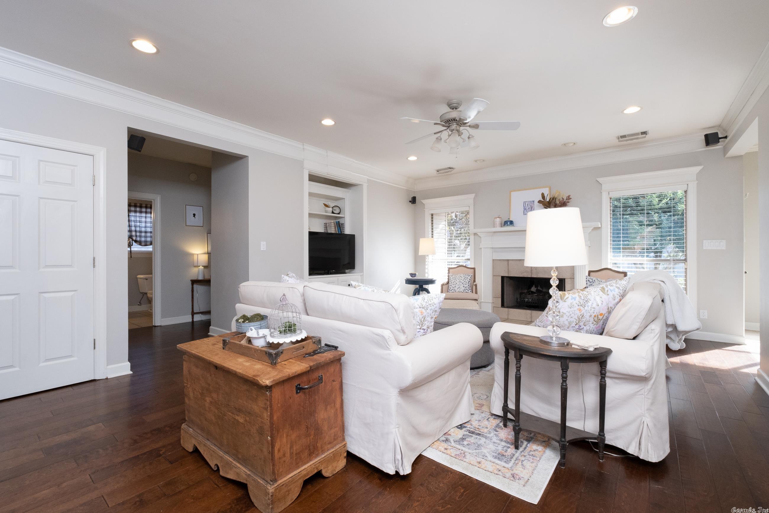 CHENAL VALLEY DUQUESNE COMMUNITY - Residential