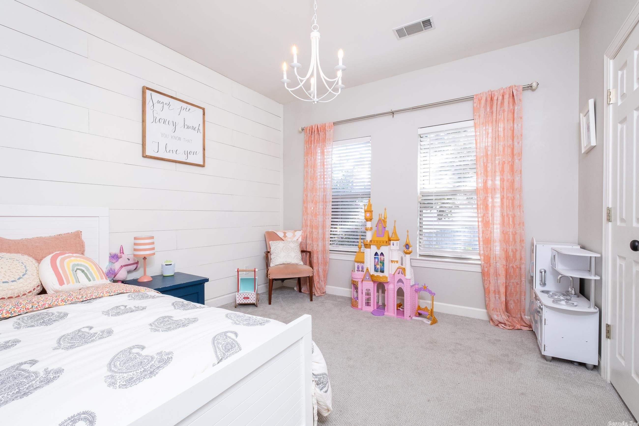 CHENAL VALLEY DUQUESNE COMMUNITY - Residential