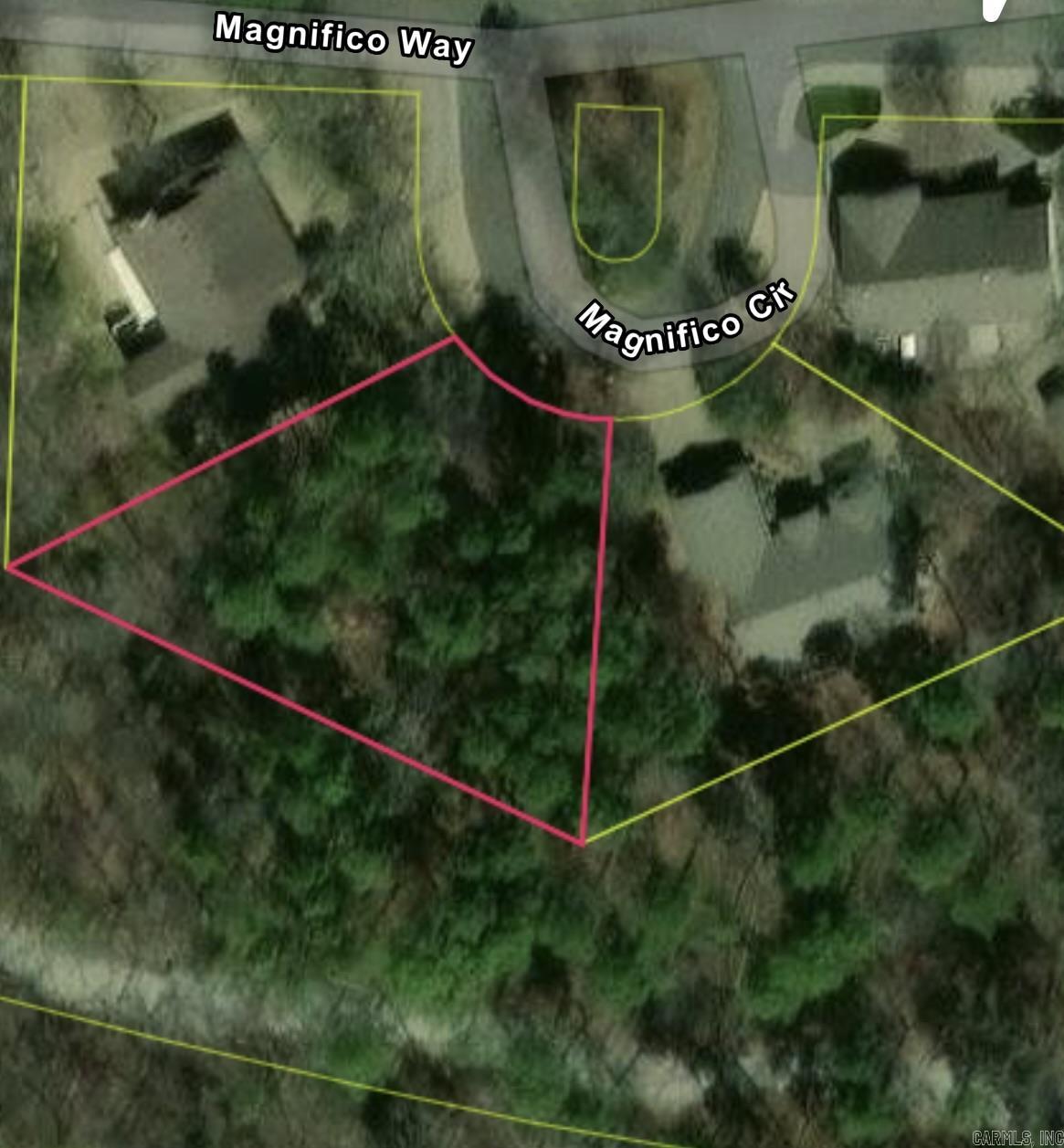 Beautiful residential lot located in the desirable Magnifico subdivision near Ponce de Leon Golf Course of Hot Springs Village. Within minutes of the East Gate, this gently sloping homesite offers excellent building potential with paved road access. Ideal location for a full-time residence, retirement home, or investment property with convenient access to golf, lakes, walking trails, and all Hot Springs Village amenities