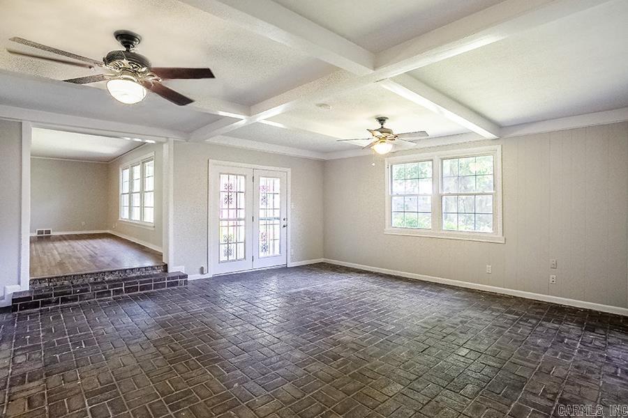BRIARWOOD - Residential
