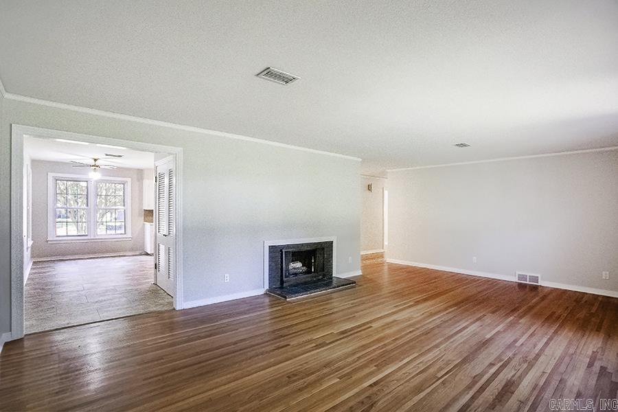 BRIARWOOD - Residential
