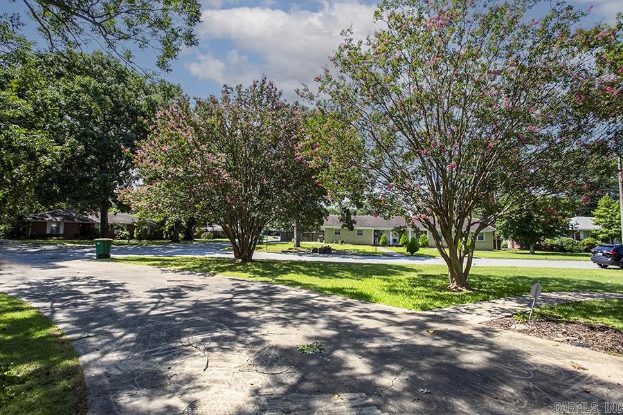 BRIARWOOD - Residential