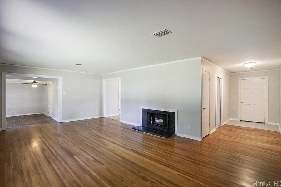 BRIARWOOD - Residential