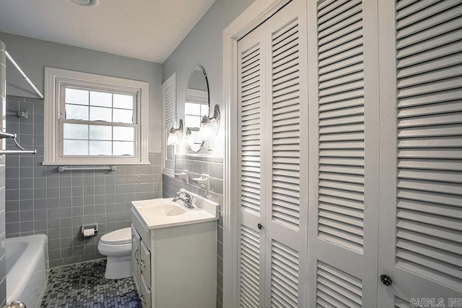 BRIARWOOD - Residential