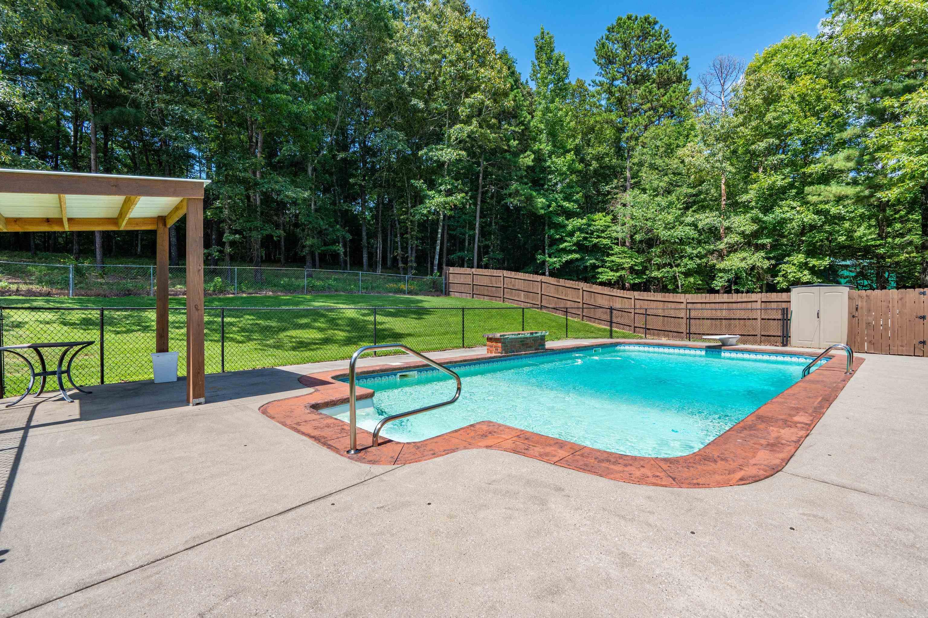DOGWOOD SPRINGS COUNTRY ESTATES - Residential