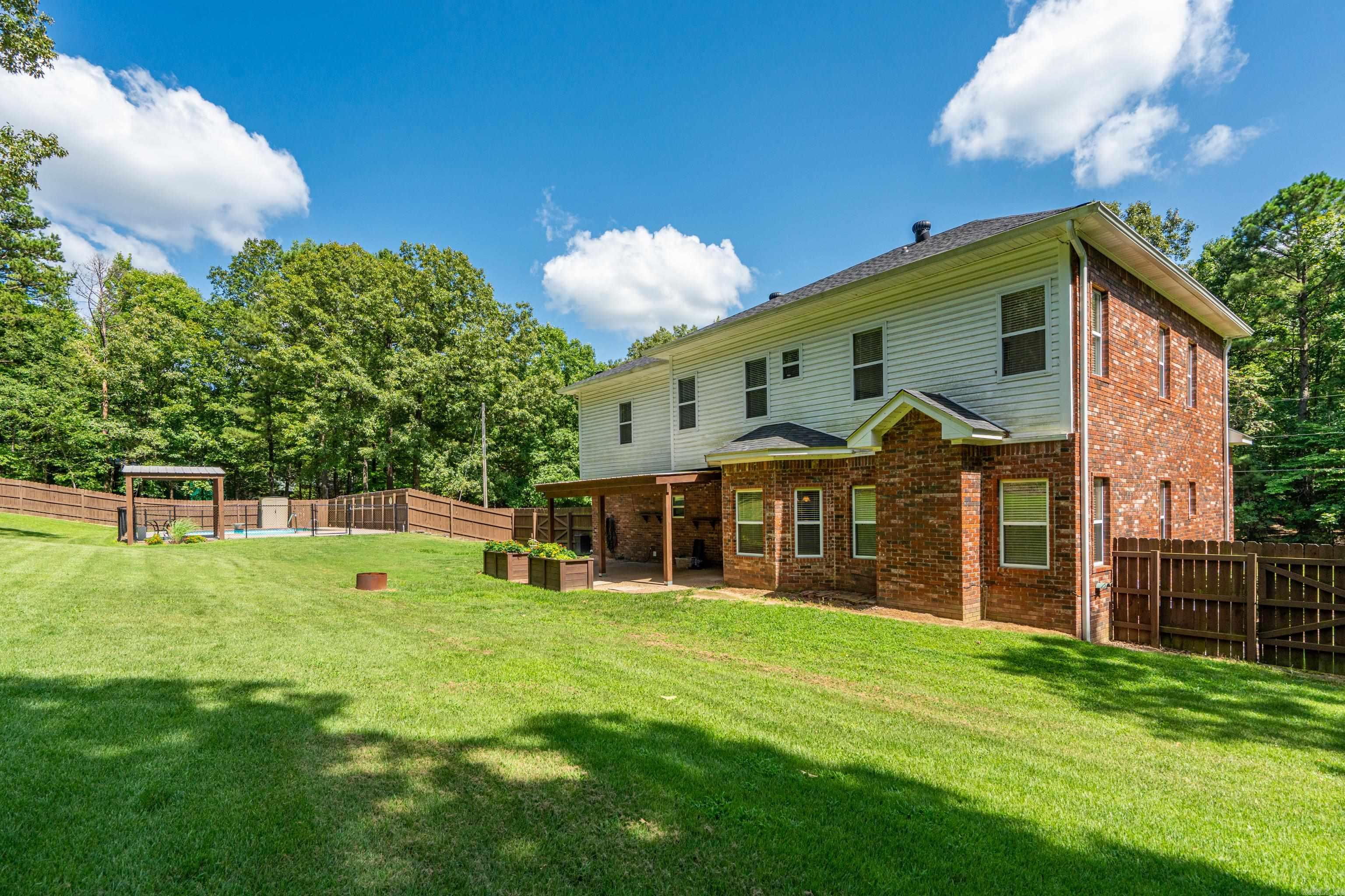 DOGWOOD SPRINGS COUNTRY ESTATES - Residential