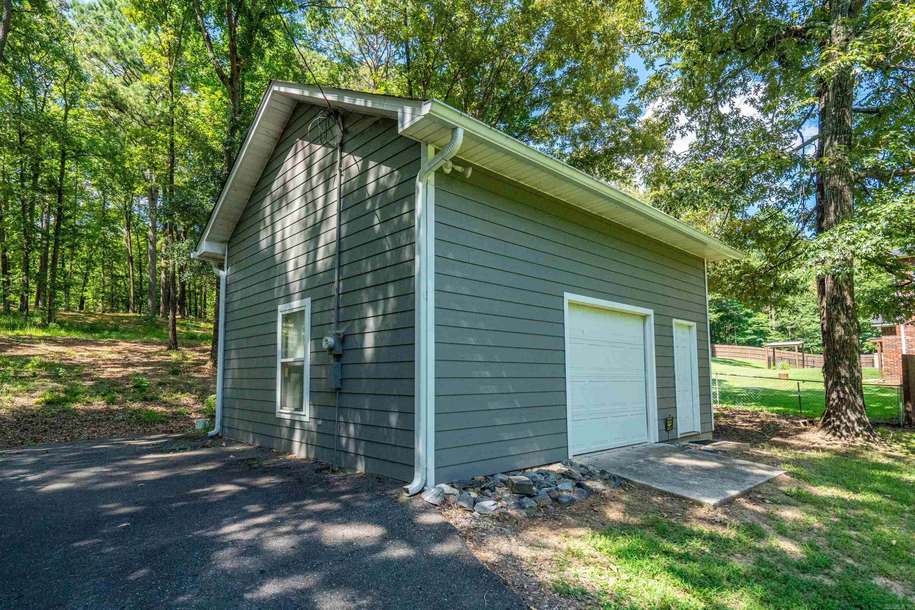 DOGWOOD SPRINGS COUNTRY ESTATES - Residential