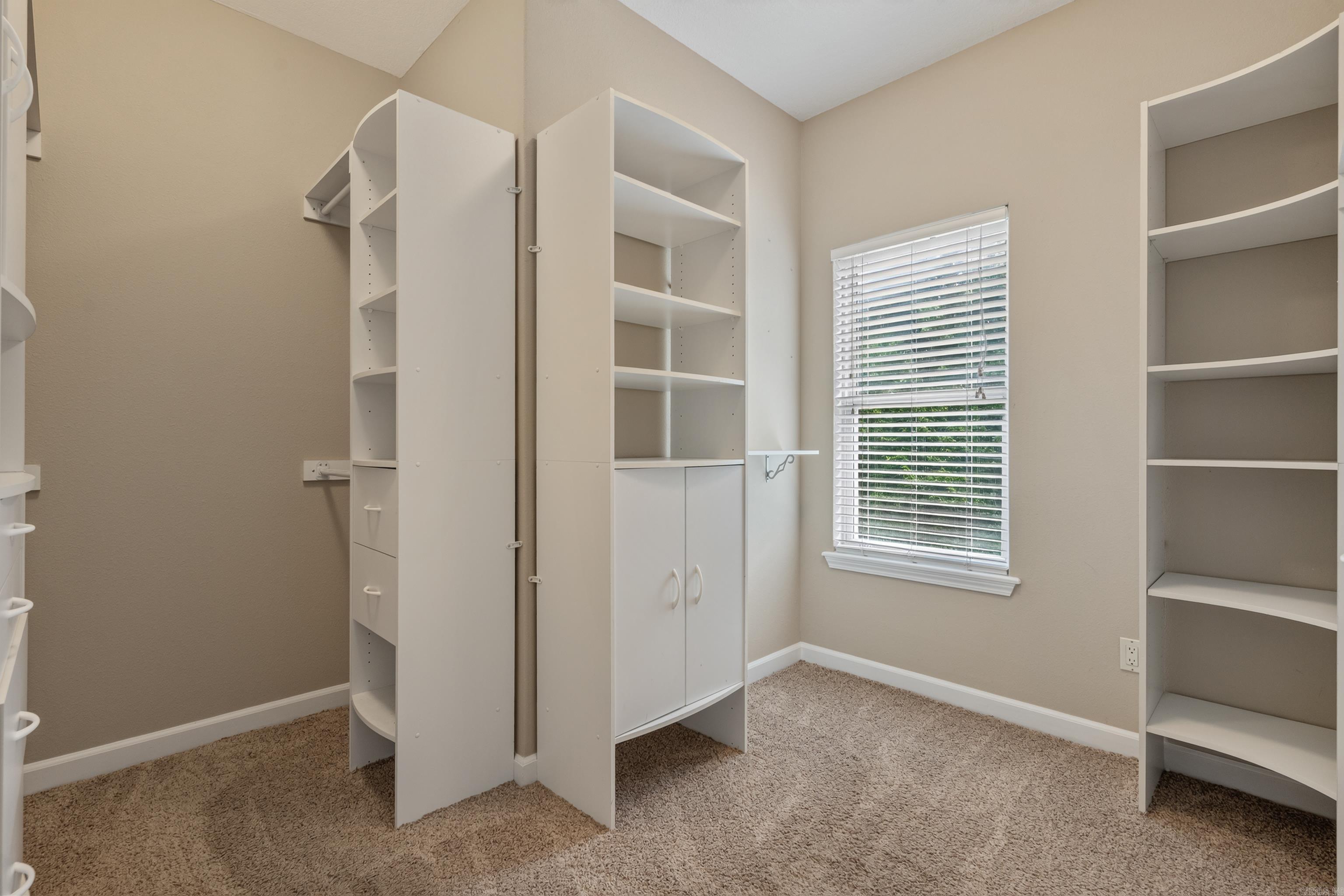 DOGWOOD SPRINGS COUNTRY ESTATES - Residential