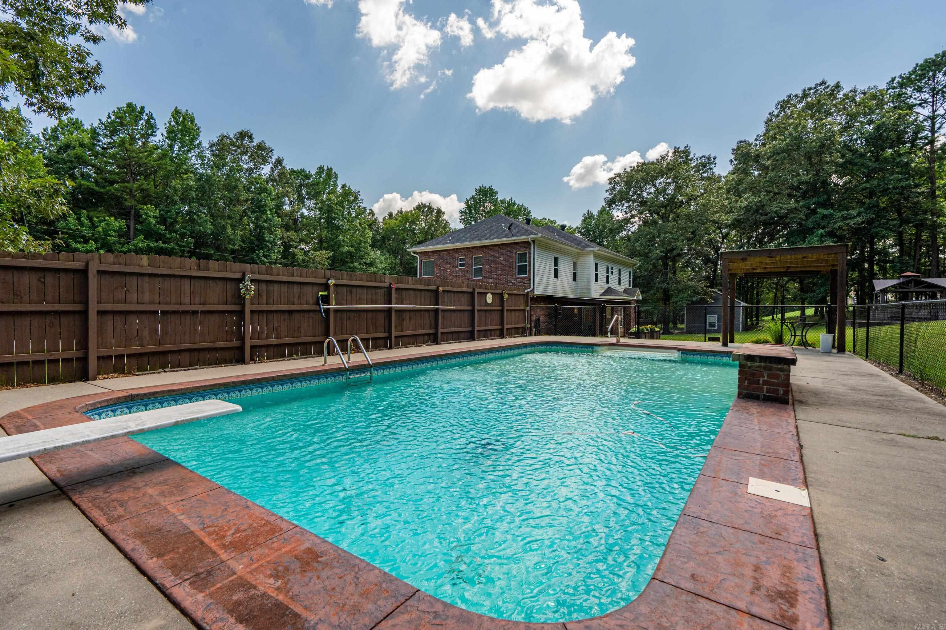 DOGWOOD SPRINGS COUNTRY ESTATES - Residential