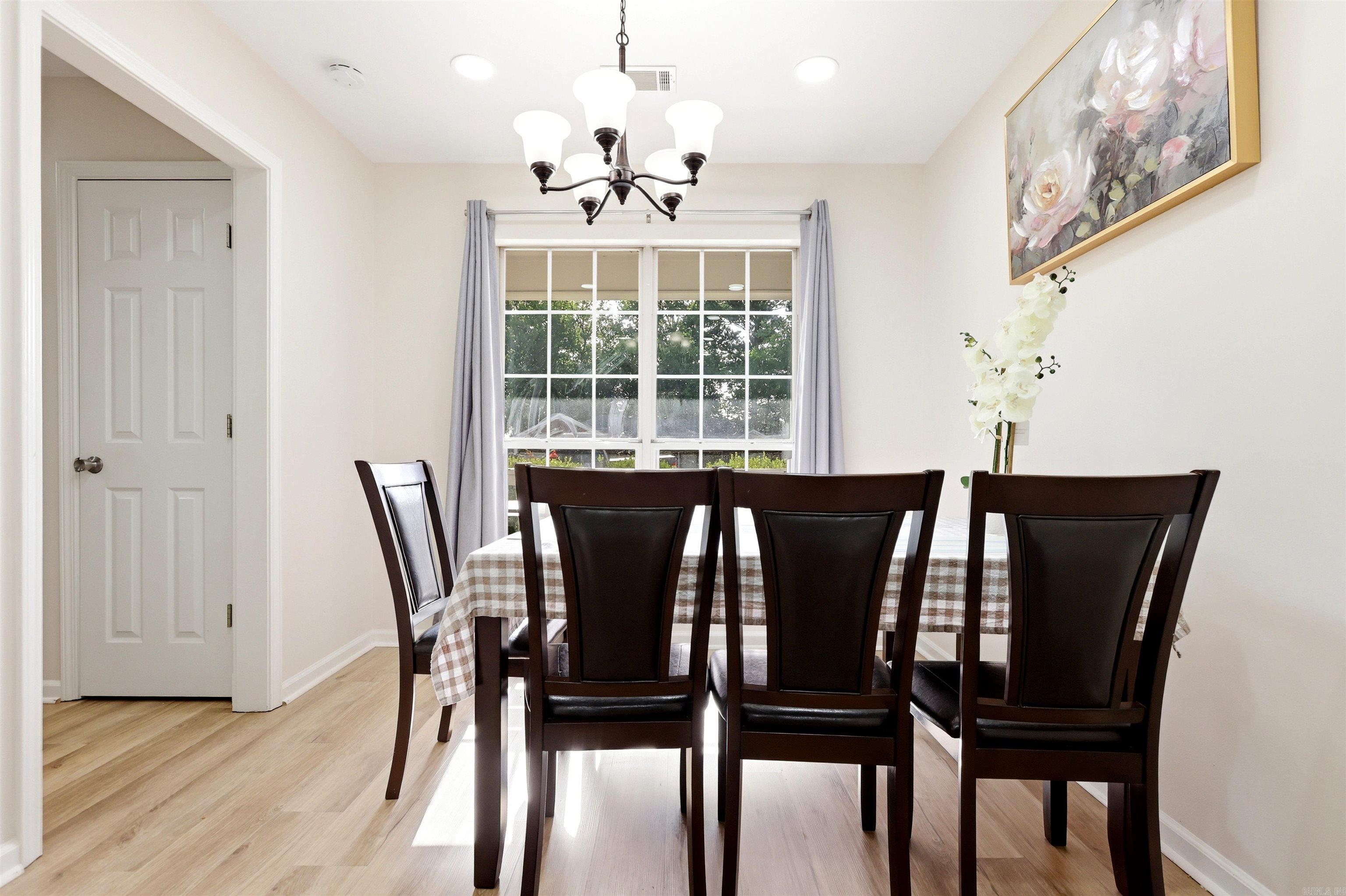 NORTHRIDGE - Residential