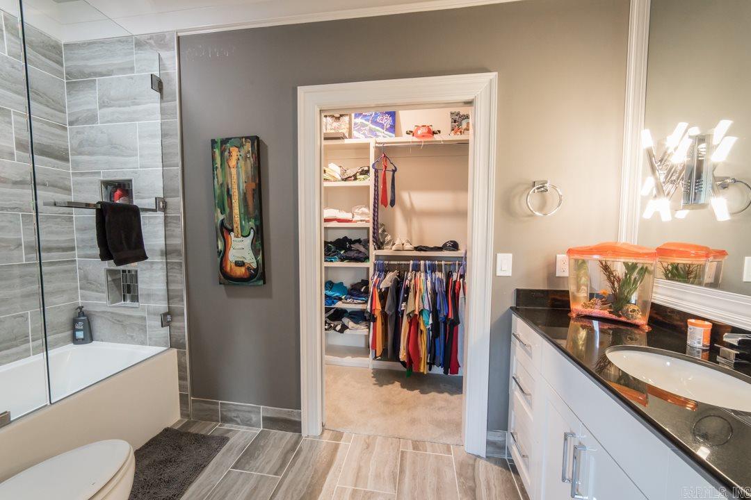 HICKORY CREEK - Residential