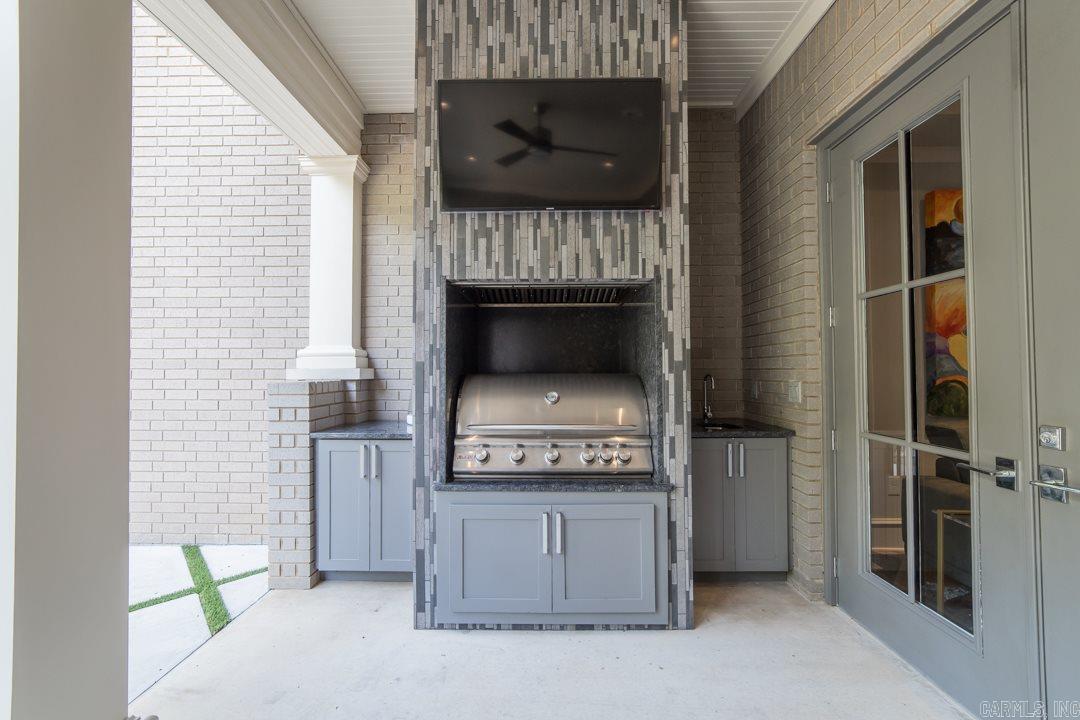 HICKORY CREEK - Residential