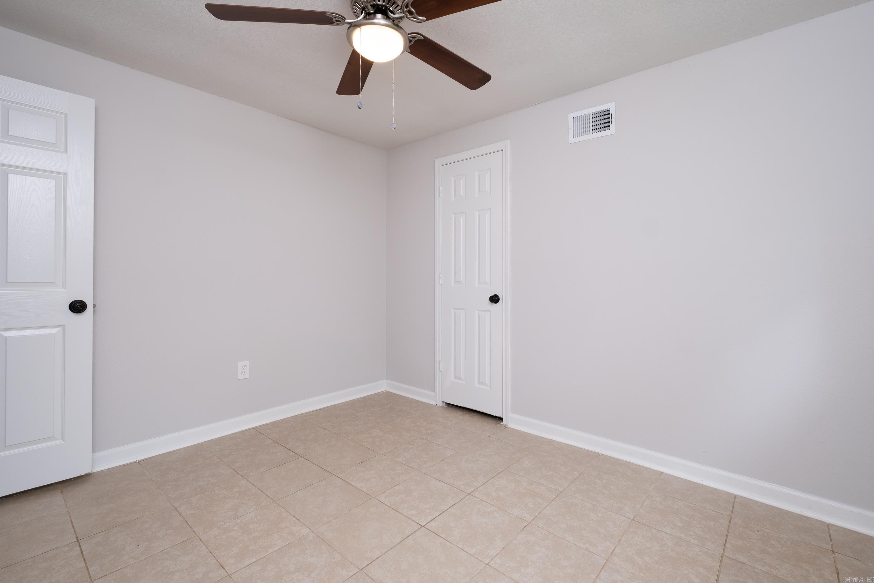BARROW JOHN - Residential