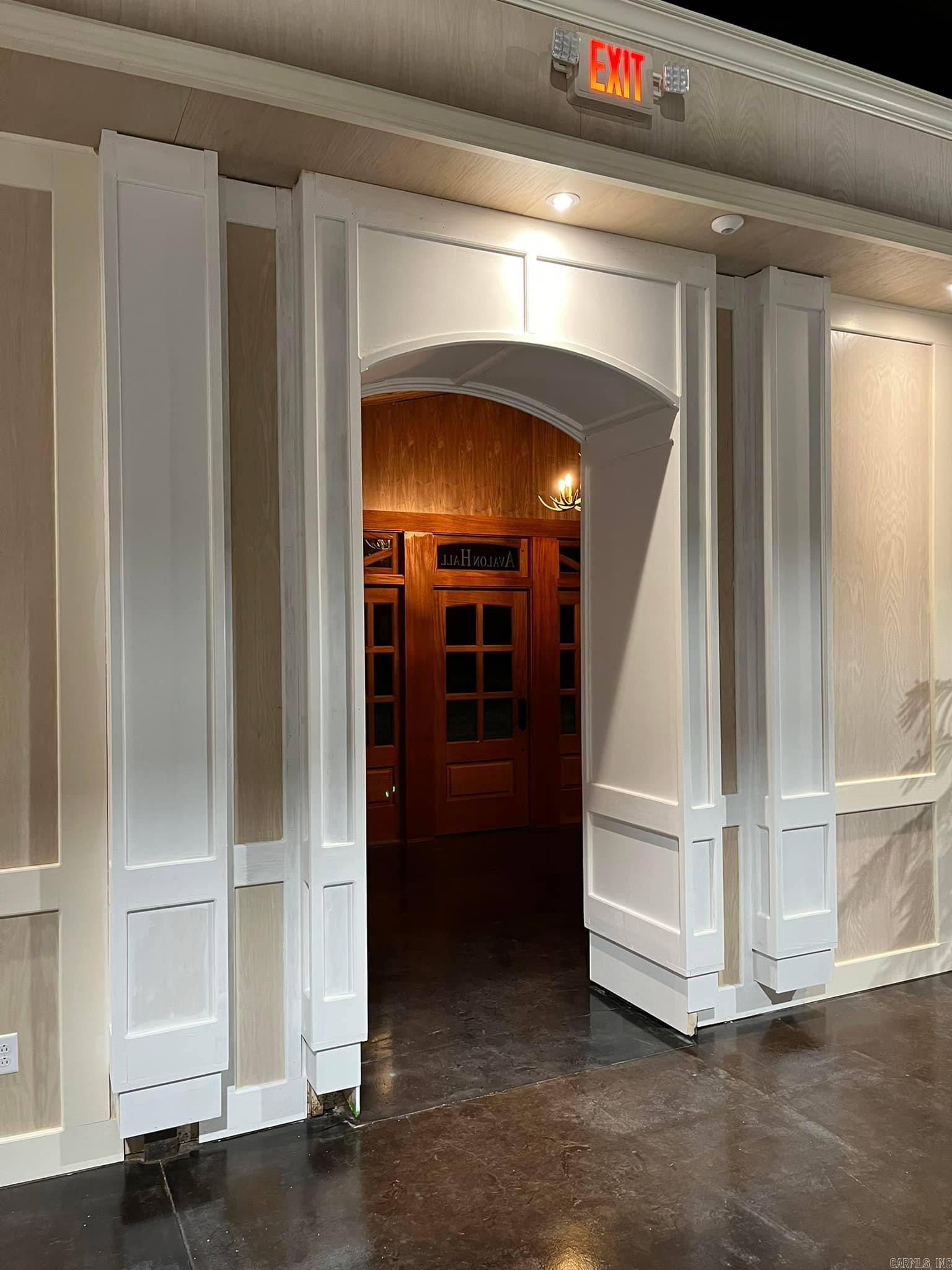 Metes & Bounds - Commercial Sale