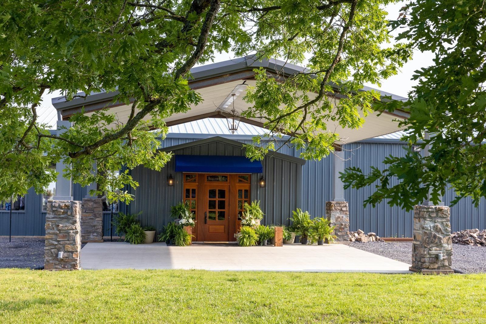 Metes & Bounds - Commercial Sale