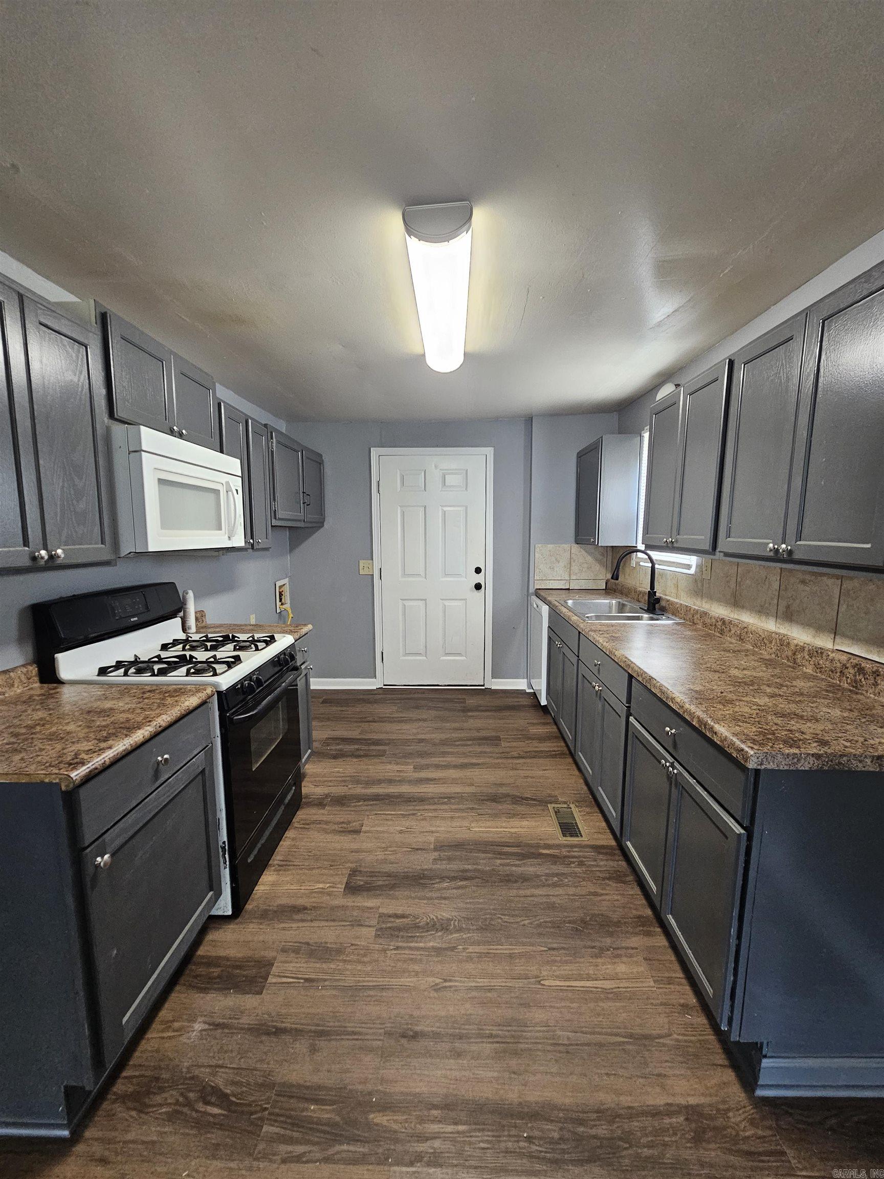 Not in Subdivision - Residential Lease