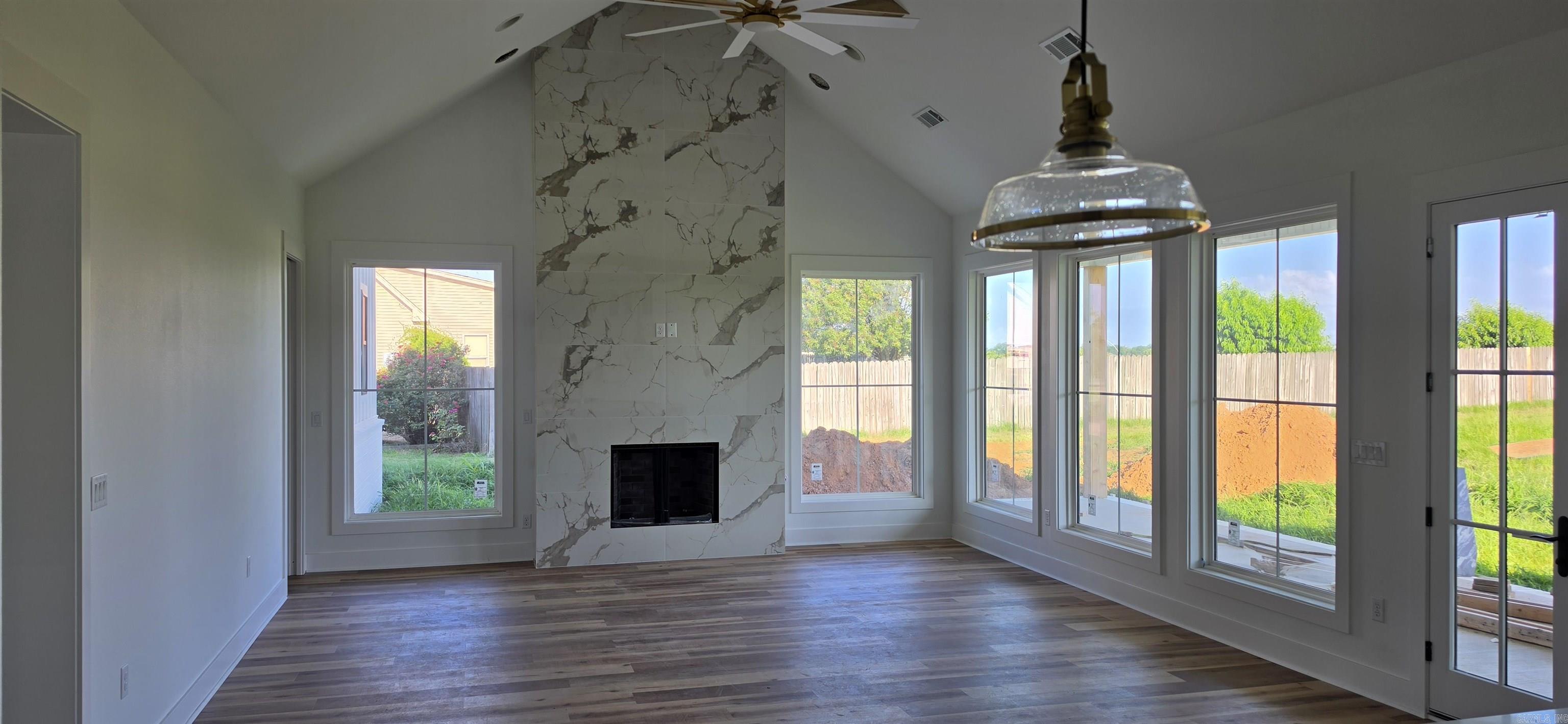 BLUE HERON ESTATES - Residential