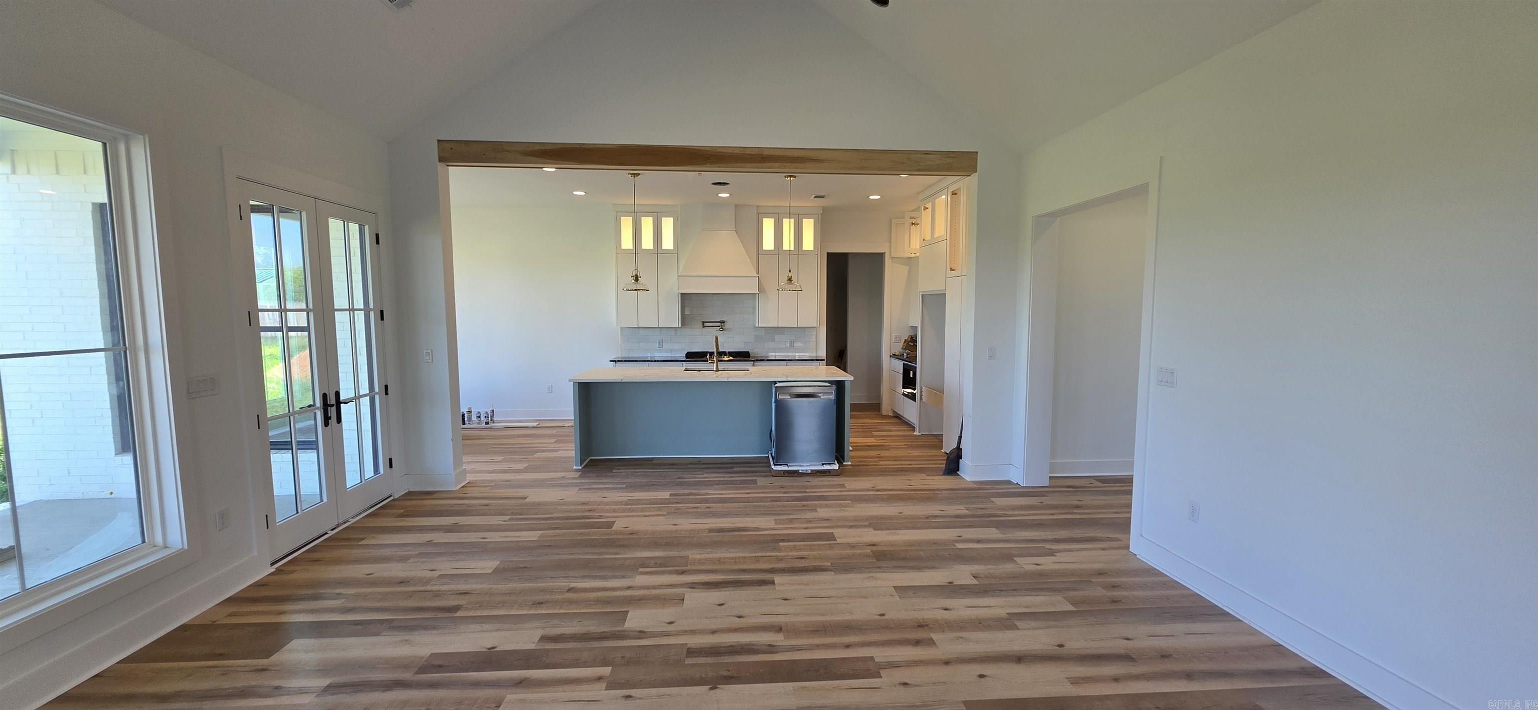 BLUE HERON ESTATES - Residential