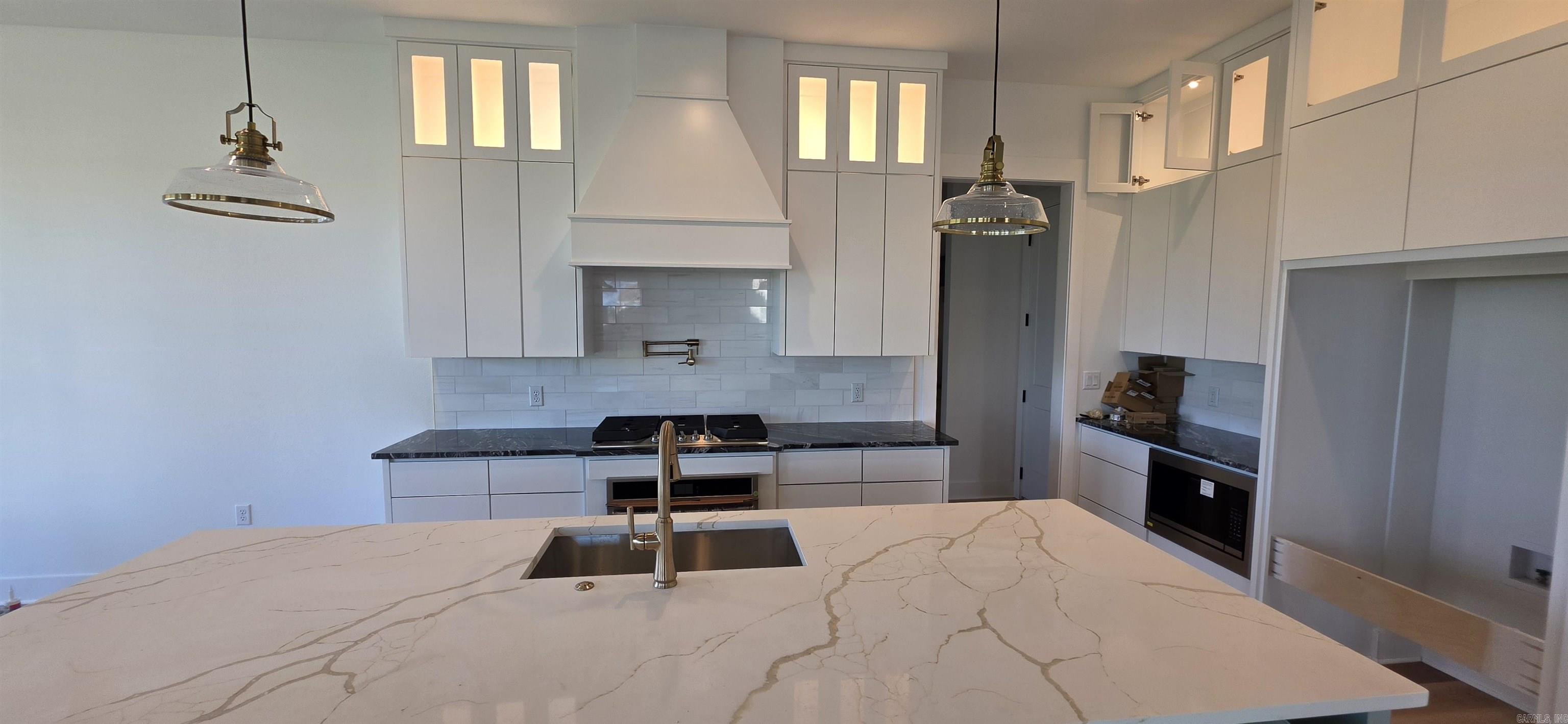 BLUE HERON ESTATES - Residential