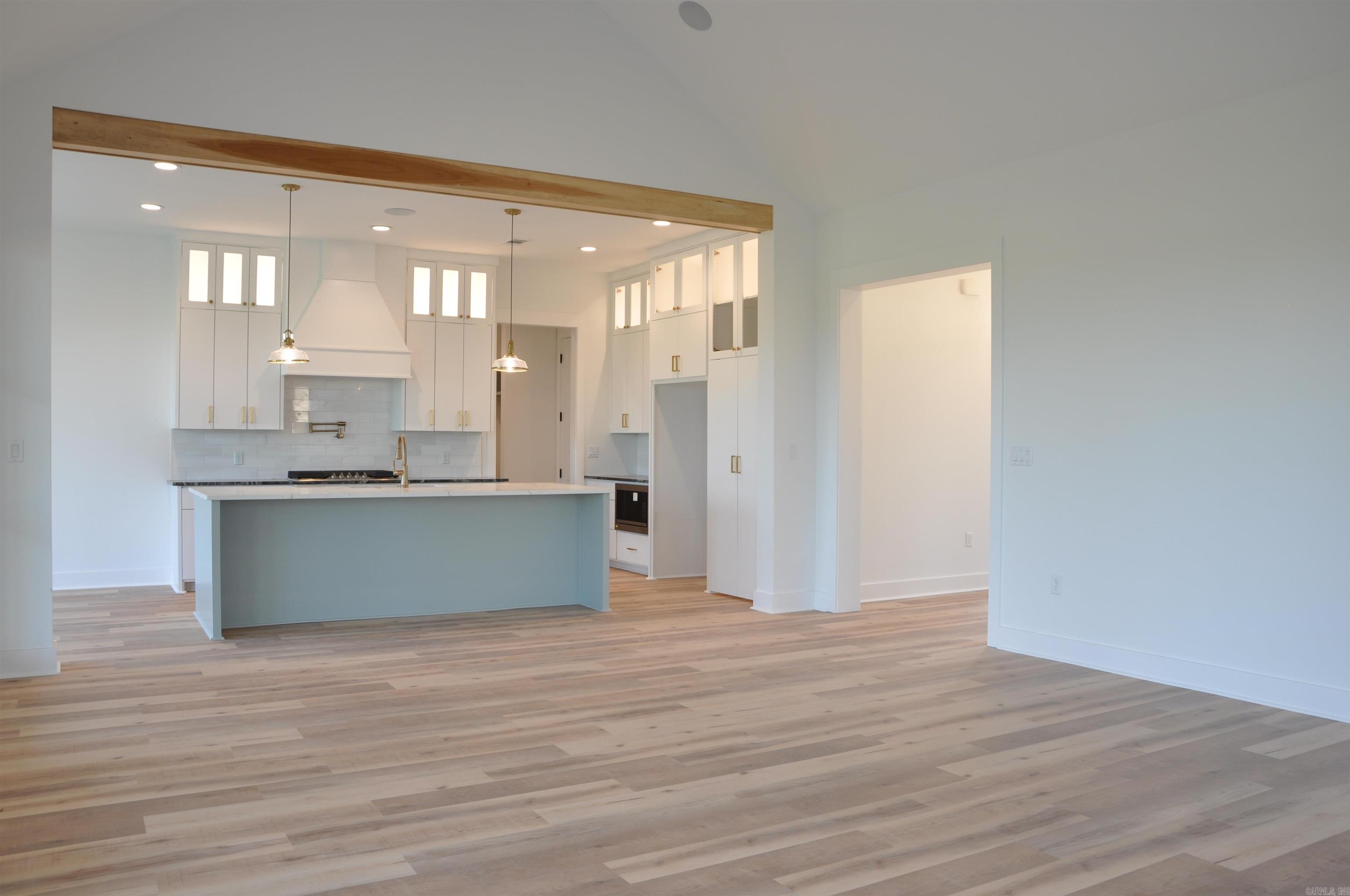 BLUE HERON ESTATES - Residential