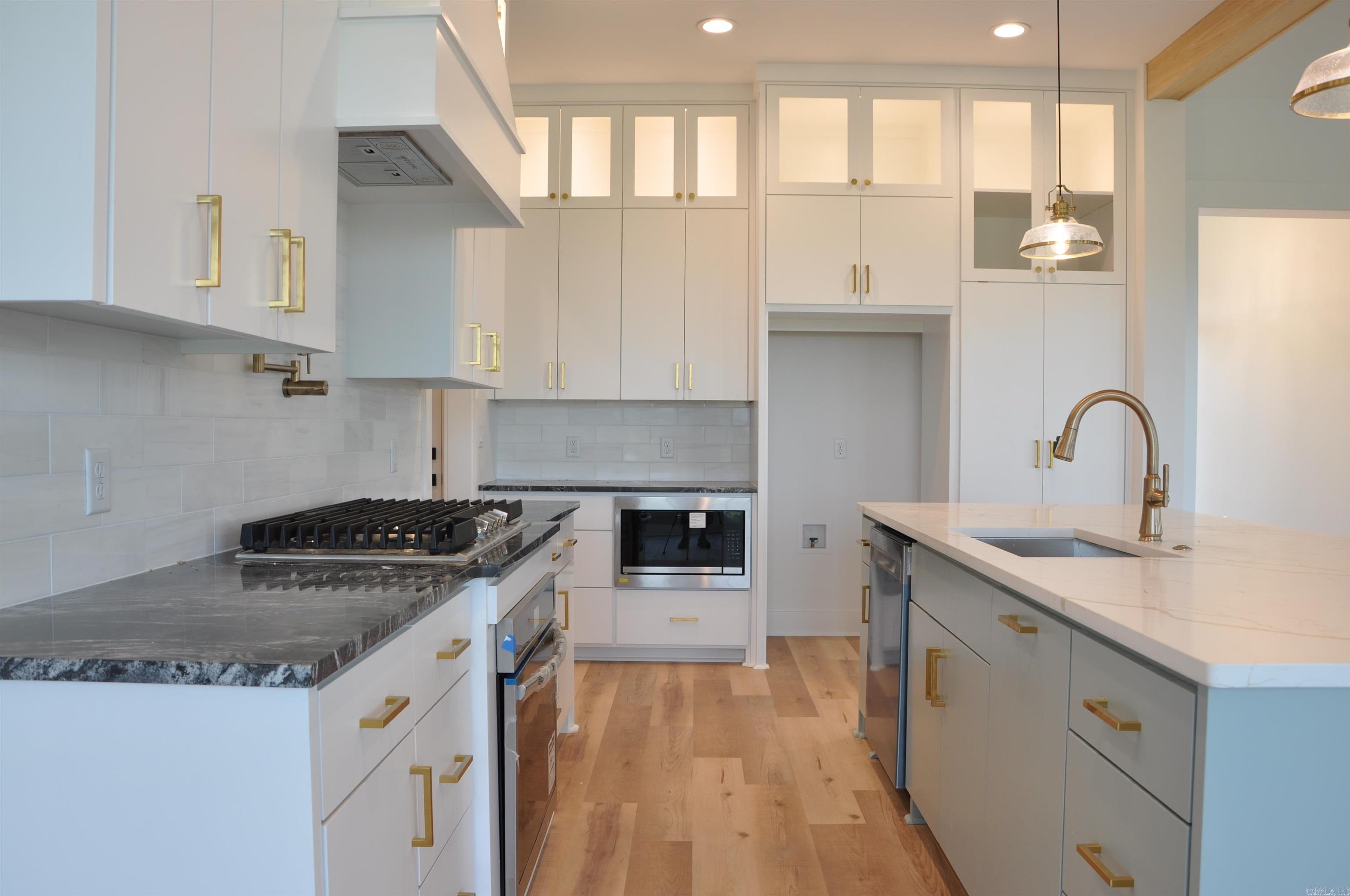 BLUE HERON ESTATES - Residential