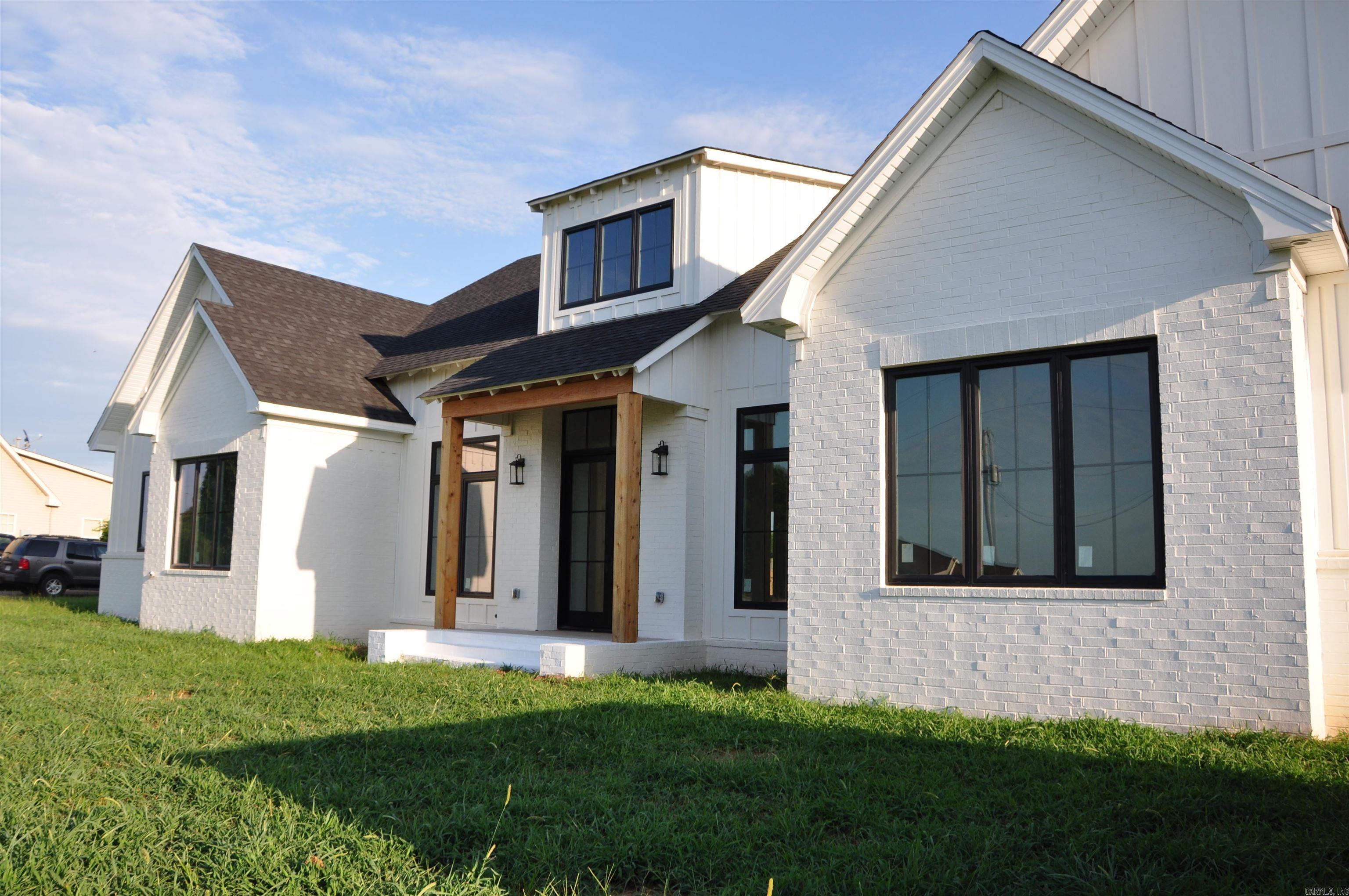 BLUE HERON ESTATES - Residential