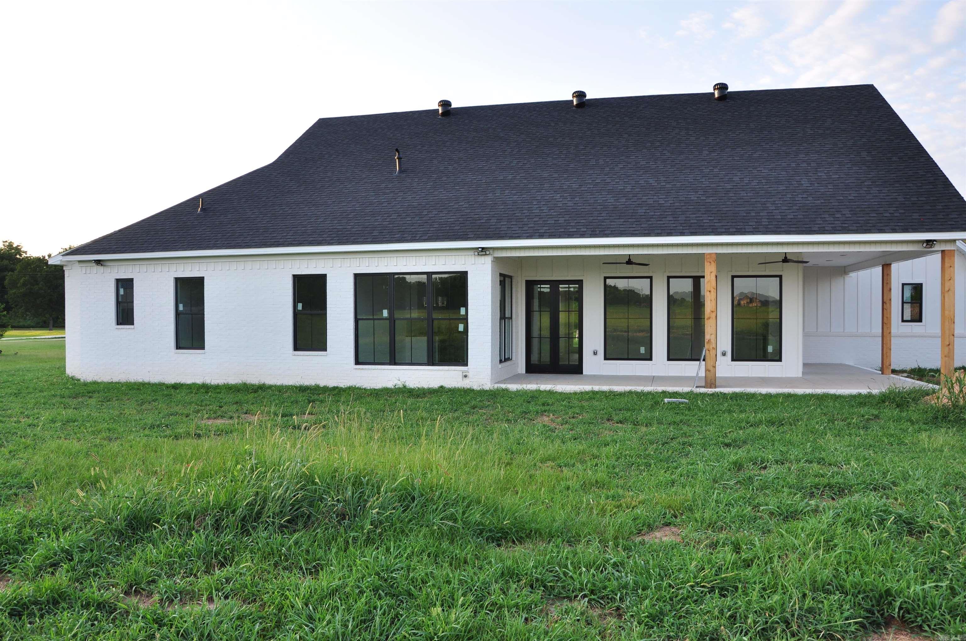 BLUE HERON ESTATES - Residential